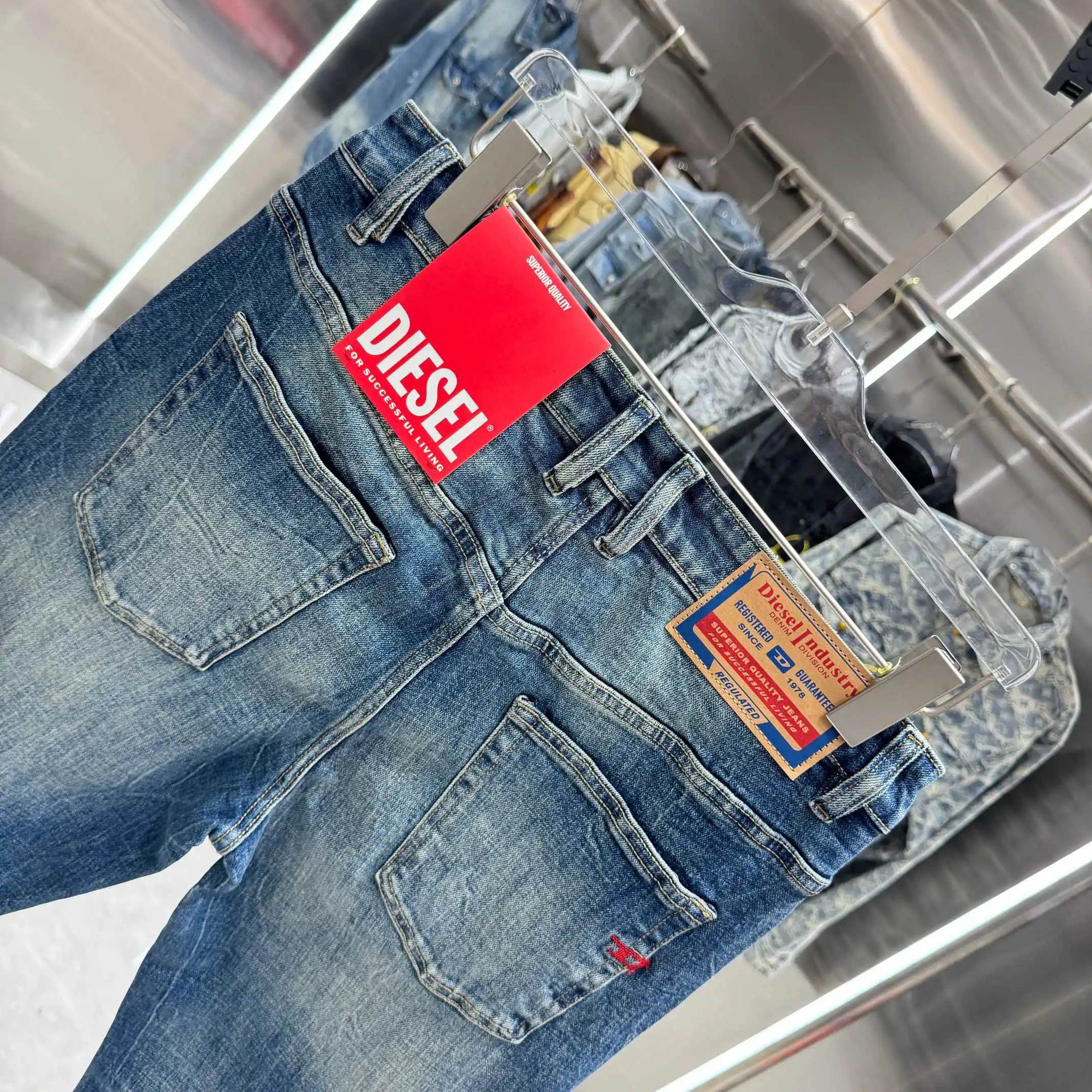 Washed Bootcut Flare Jeans D22019123 — view 5