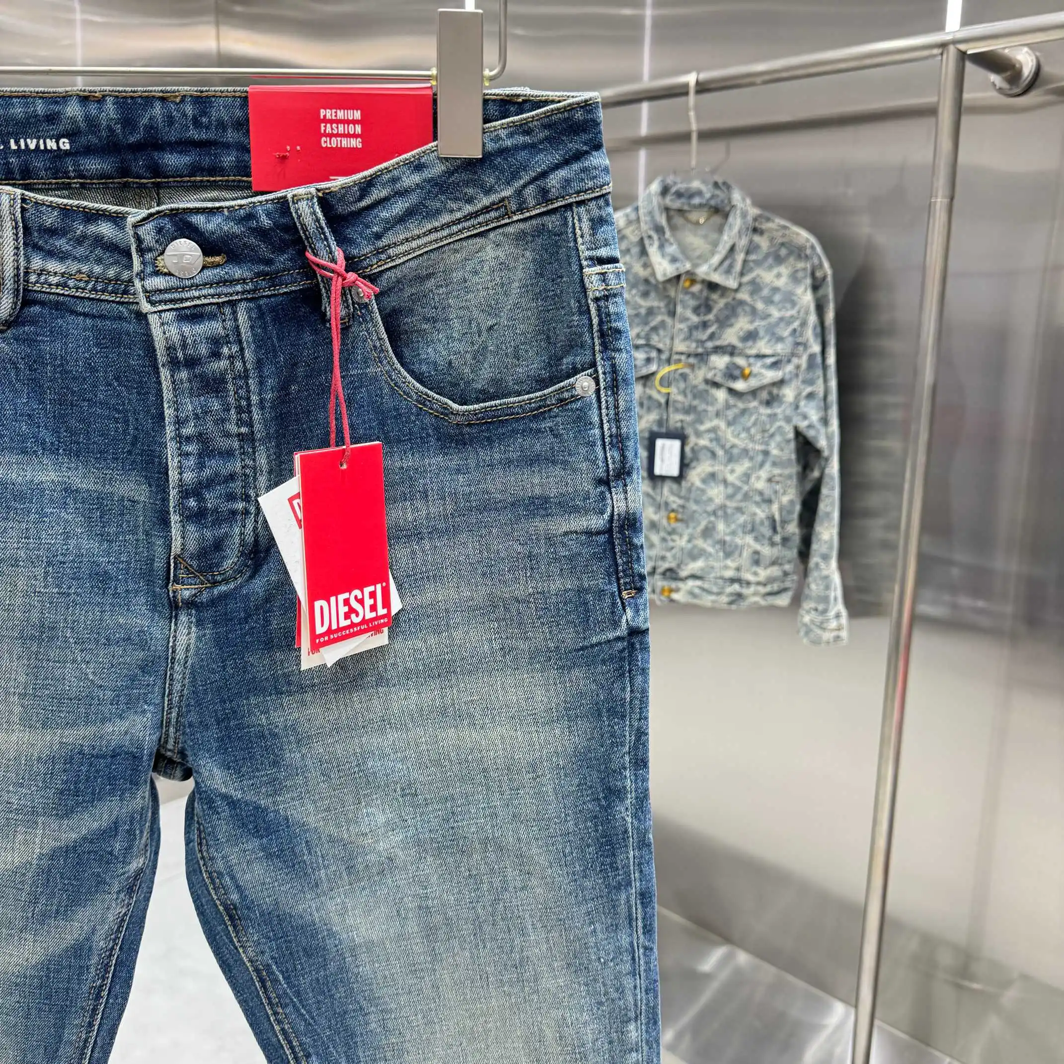 Washed Bootcut Flare Jeans D22019123 — view 7