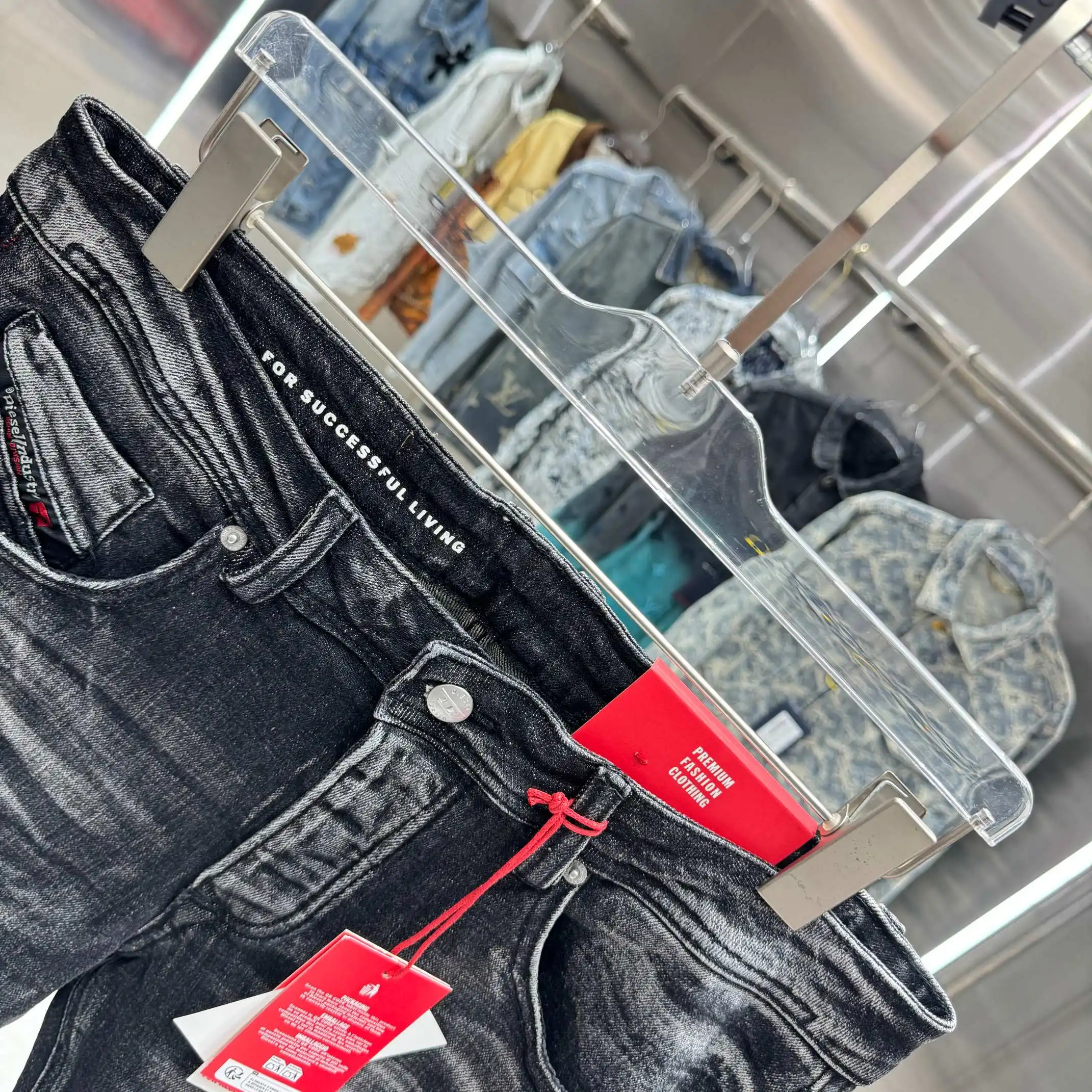 Distressed Slim-Fit Washed Jeans D22019131 — view 8