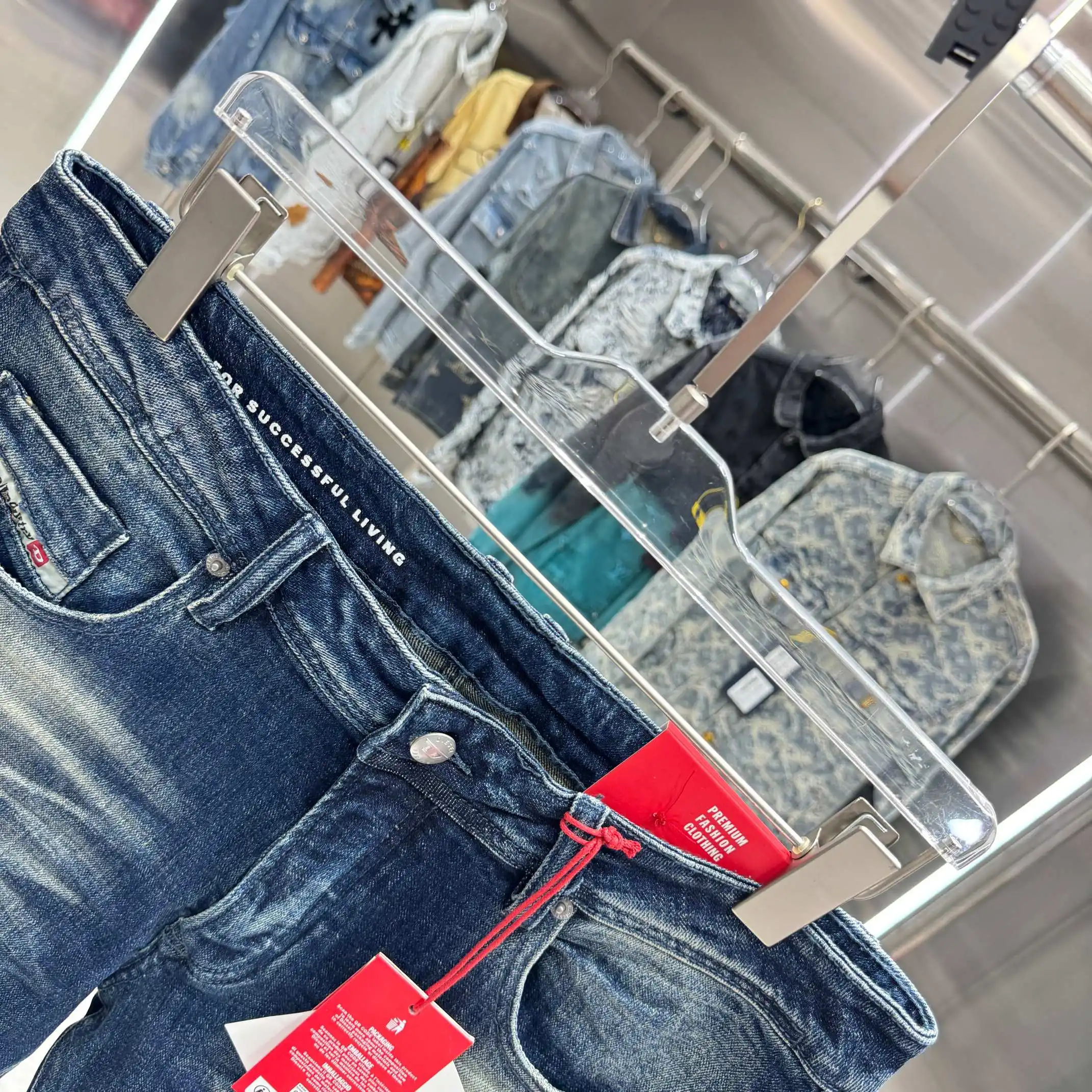 Distressed Slim-Fit Washed Jeans D22019130 — view 8