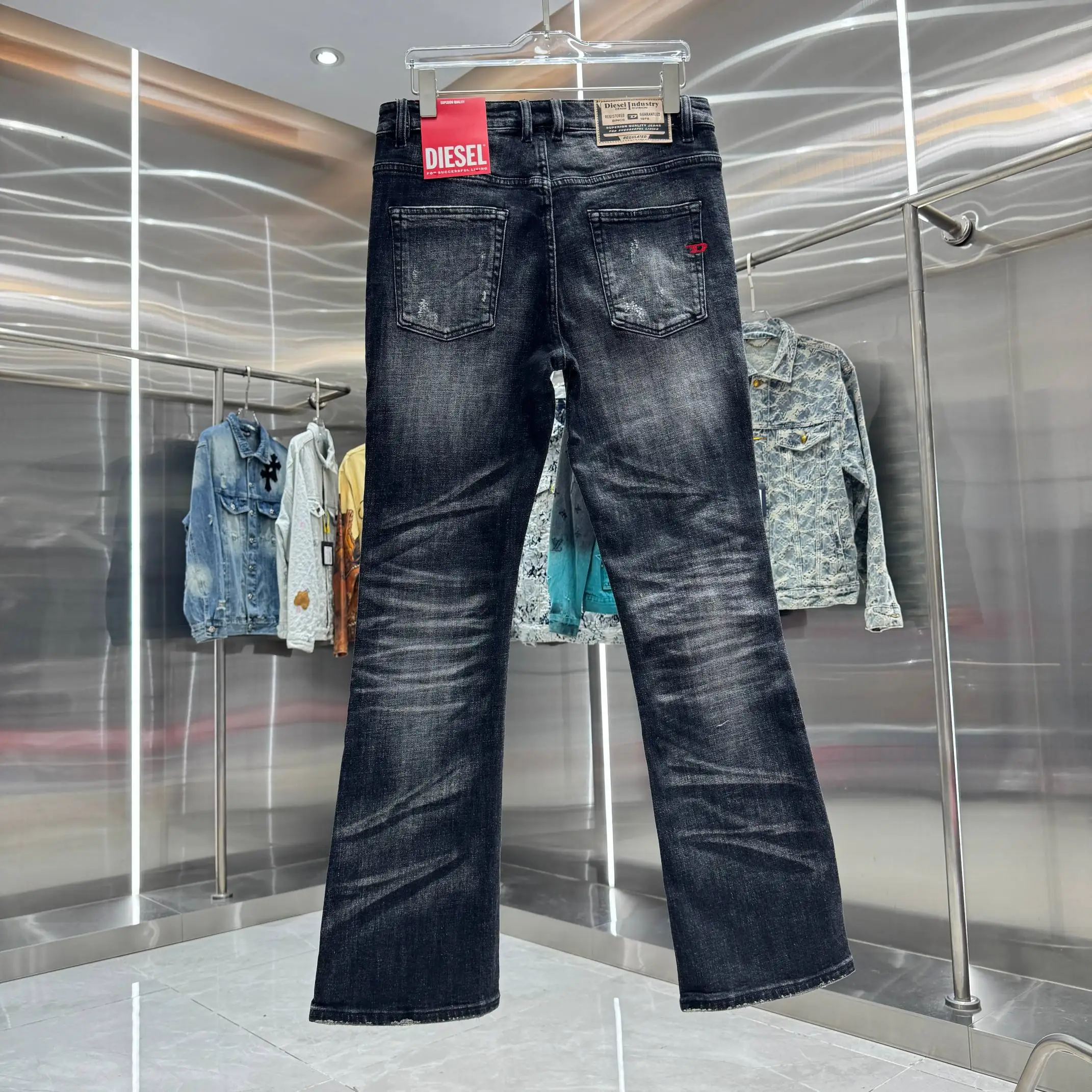 Distressed Bootcut Jeans in Washed Black D22019124 — view 2