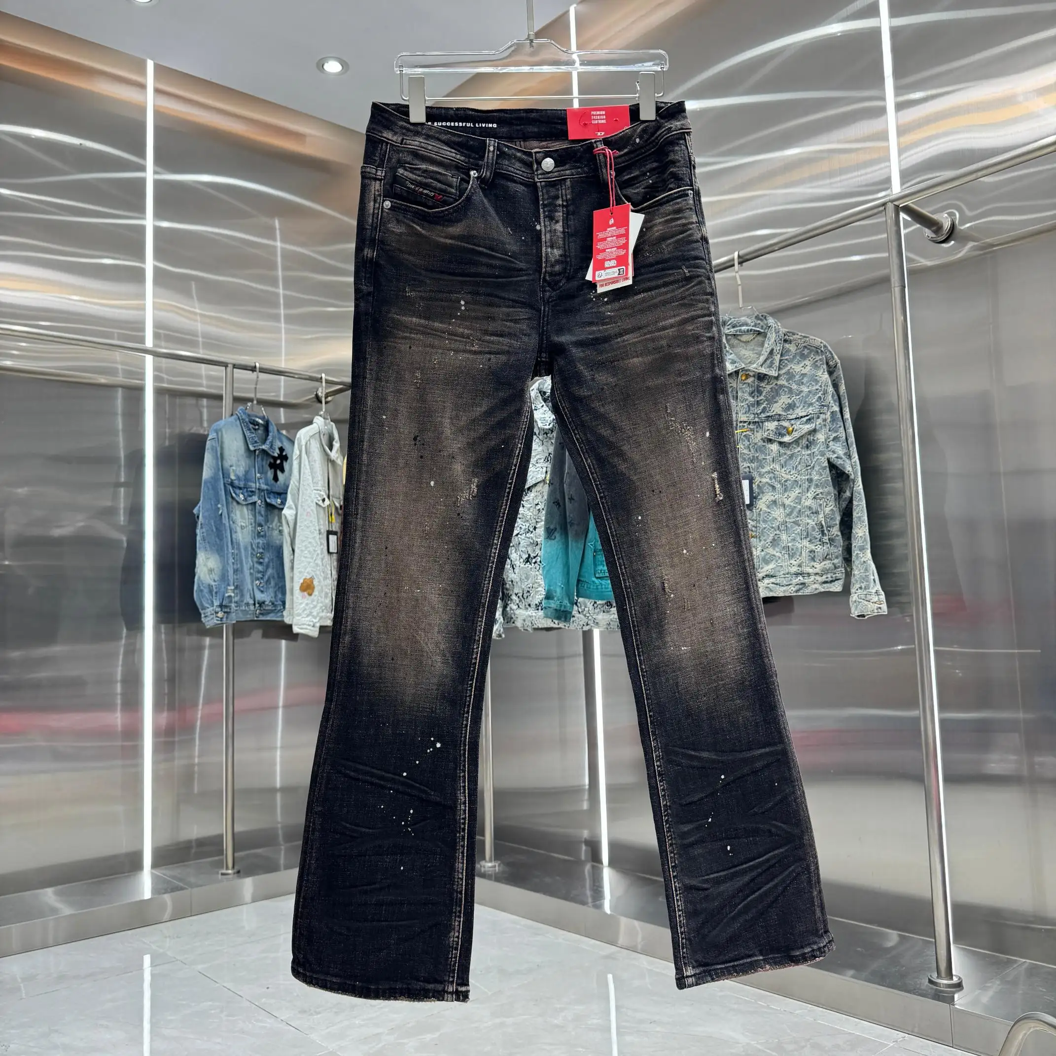 Distressed Slim-Flare Jeans D22019122