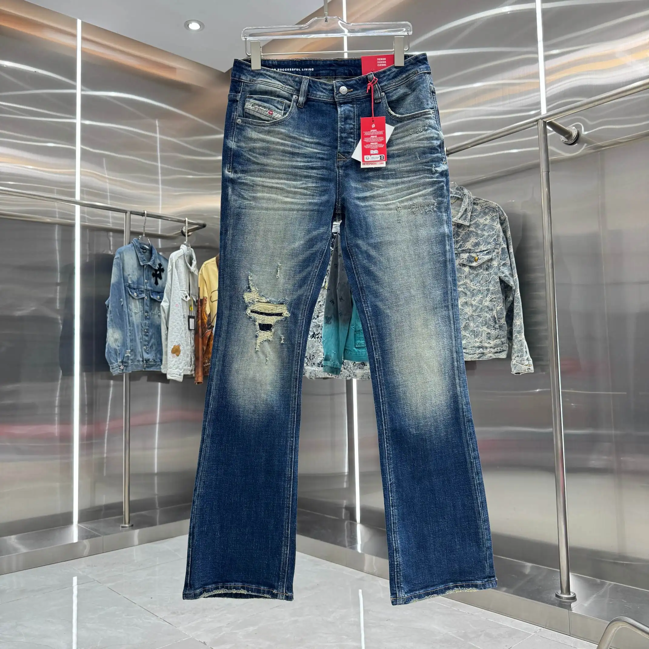 Distressed Bootcut Jeans D22019125