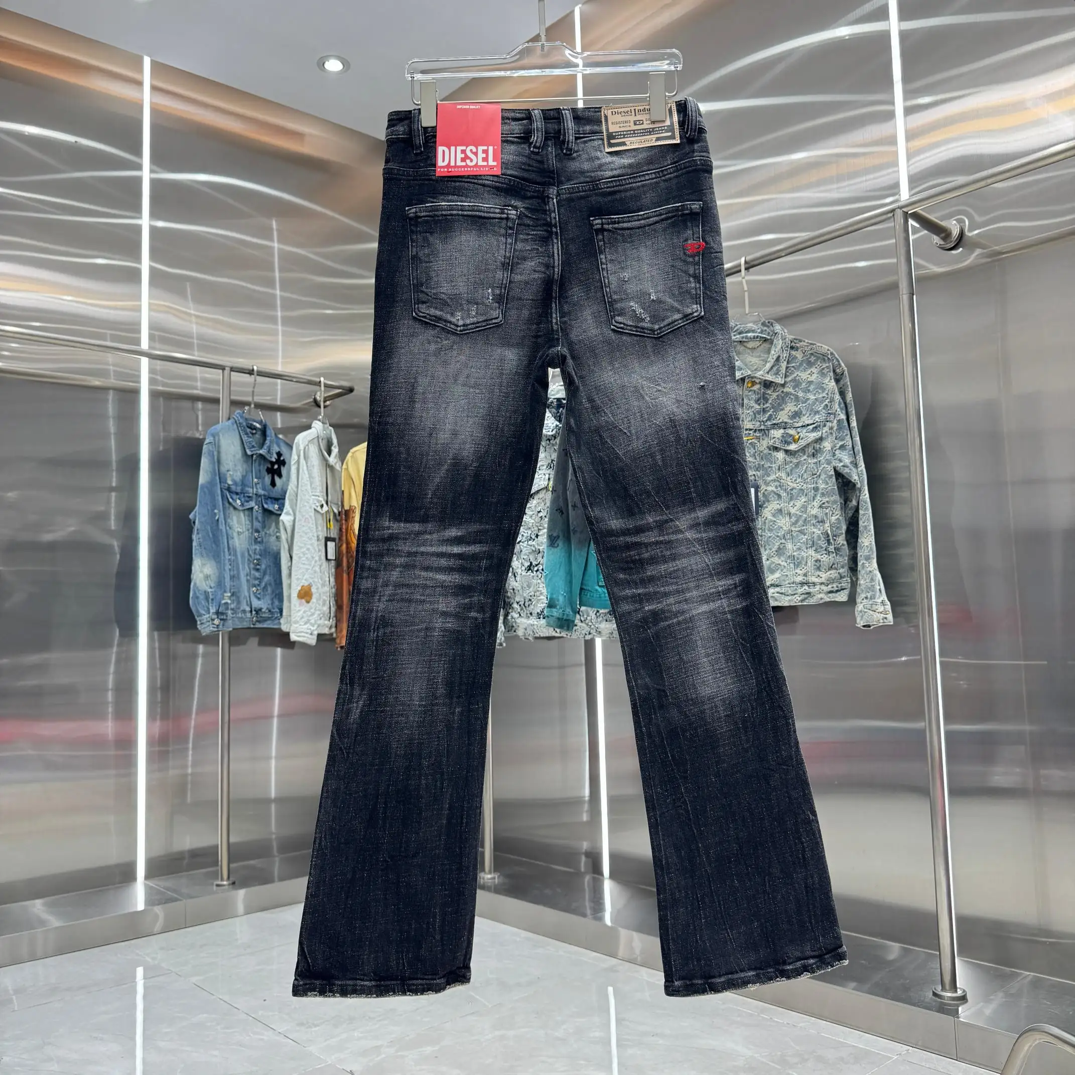 Distressed Bootcut Jeans D22019121 — view 2