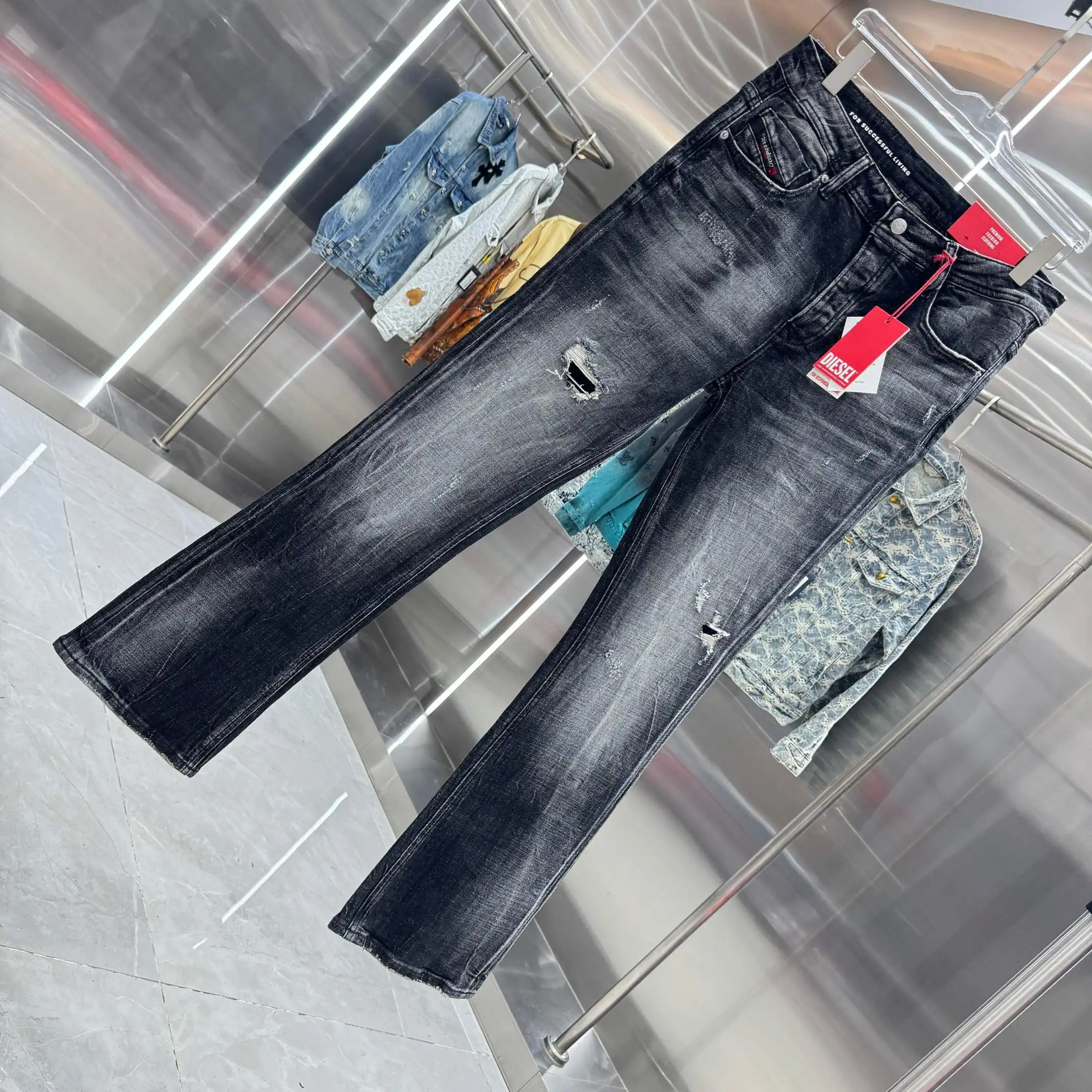 Distressed Bootcut Jeans D22019121 — view 3