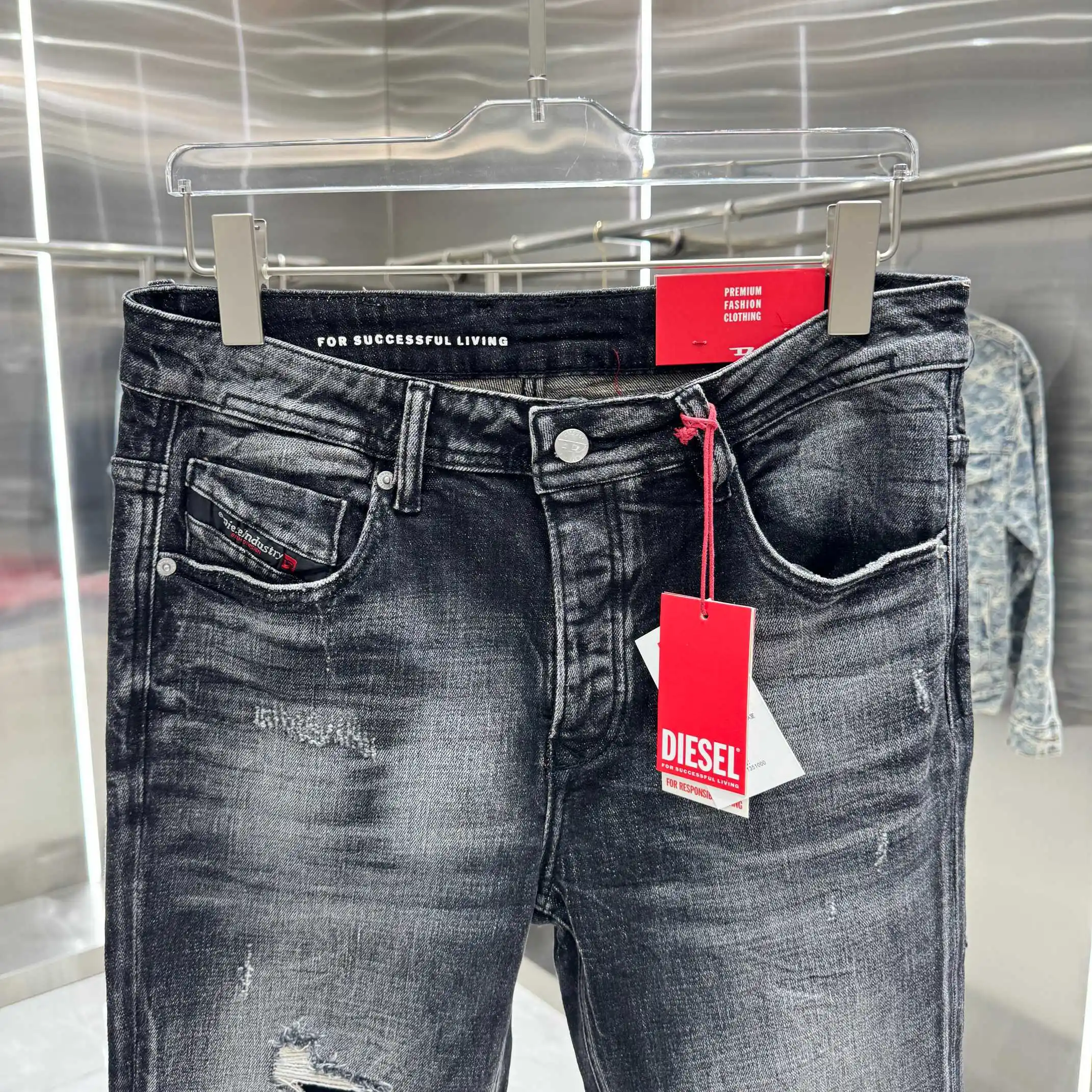 Distressed Bootcut Jeans D22019121 — view 6