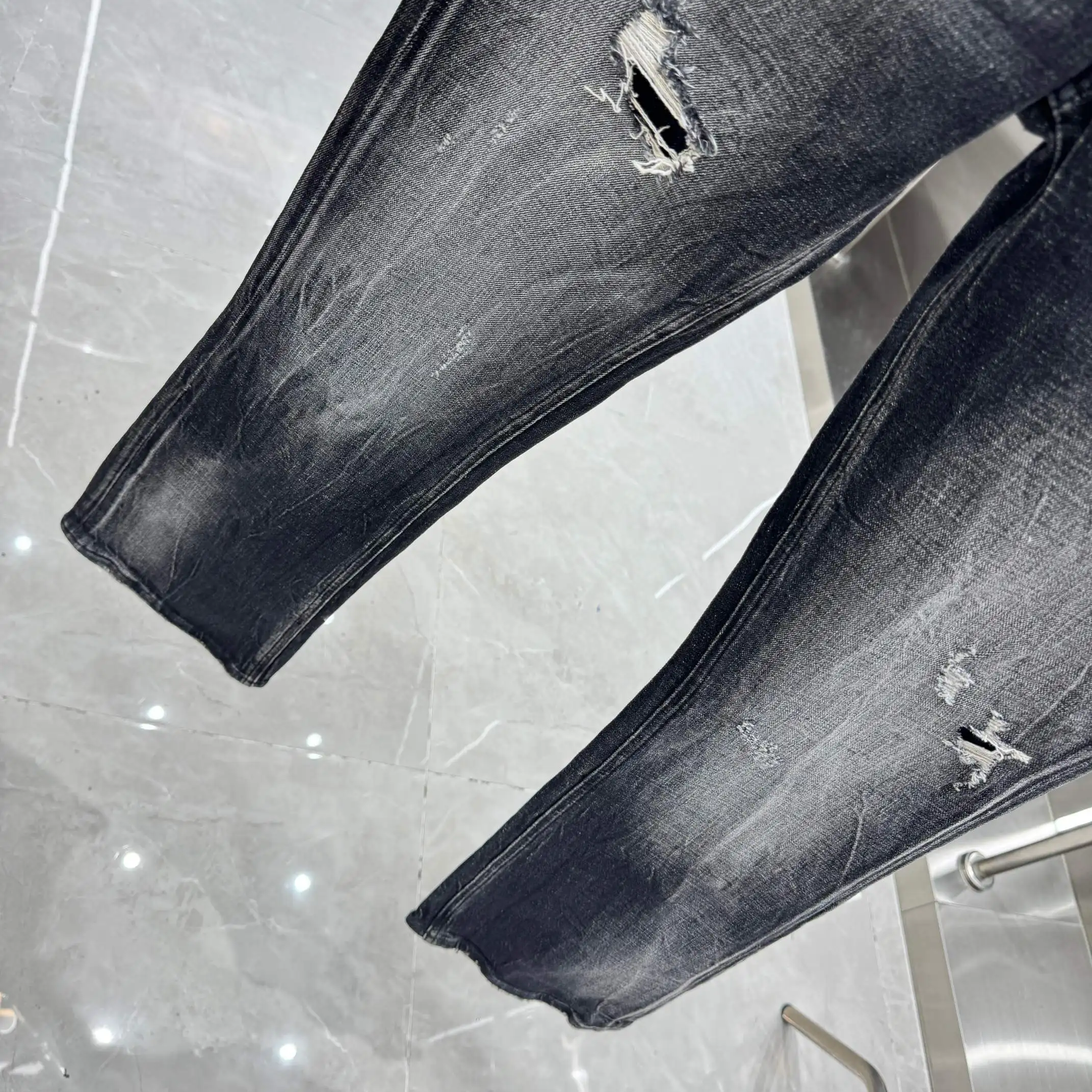 Distressed Bootcut Jeans D22019121 — view 9