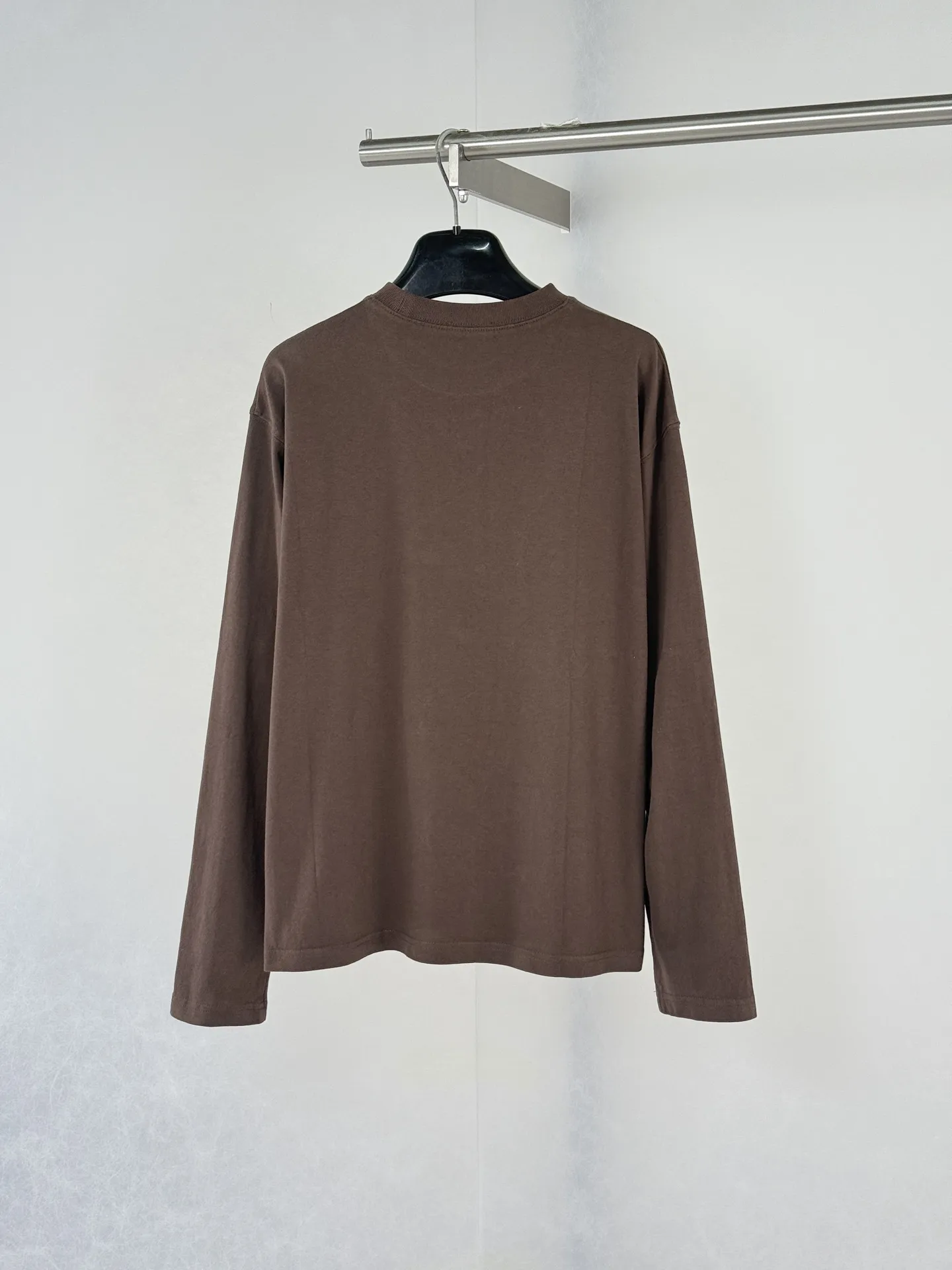 Deconstructed Triangle Logo Long-Sleeve T-Shirt D22021958 — view 2