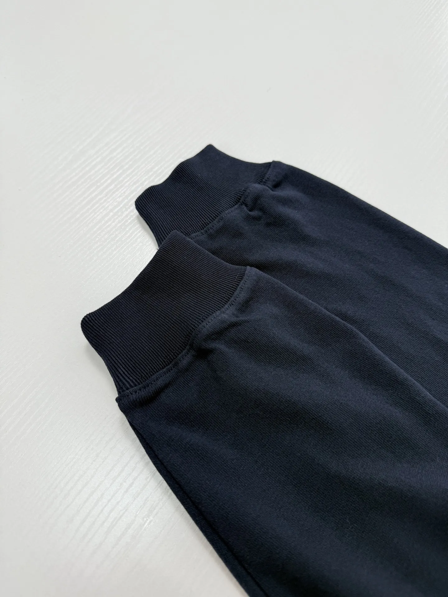 Logo-Patch Long-Sleeved Cotton Polo Shirt D22022050 — view 9