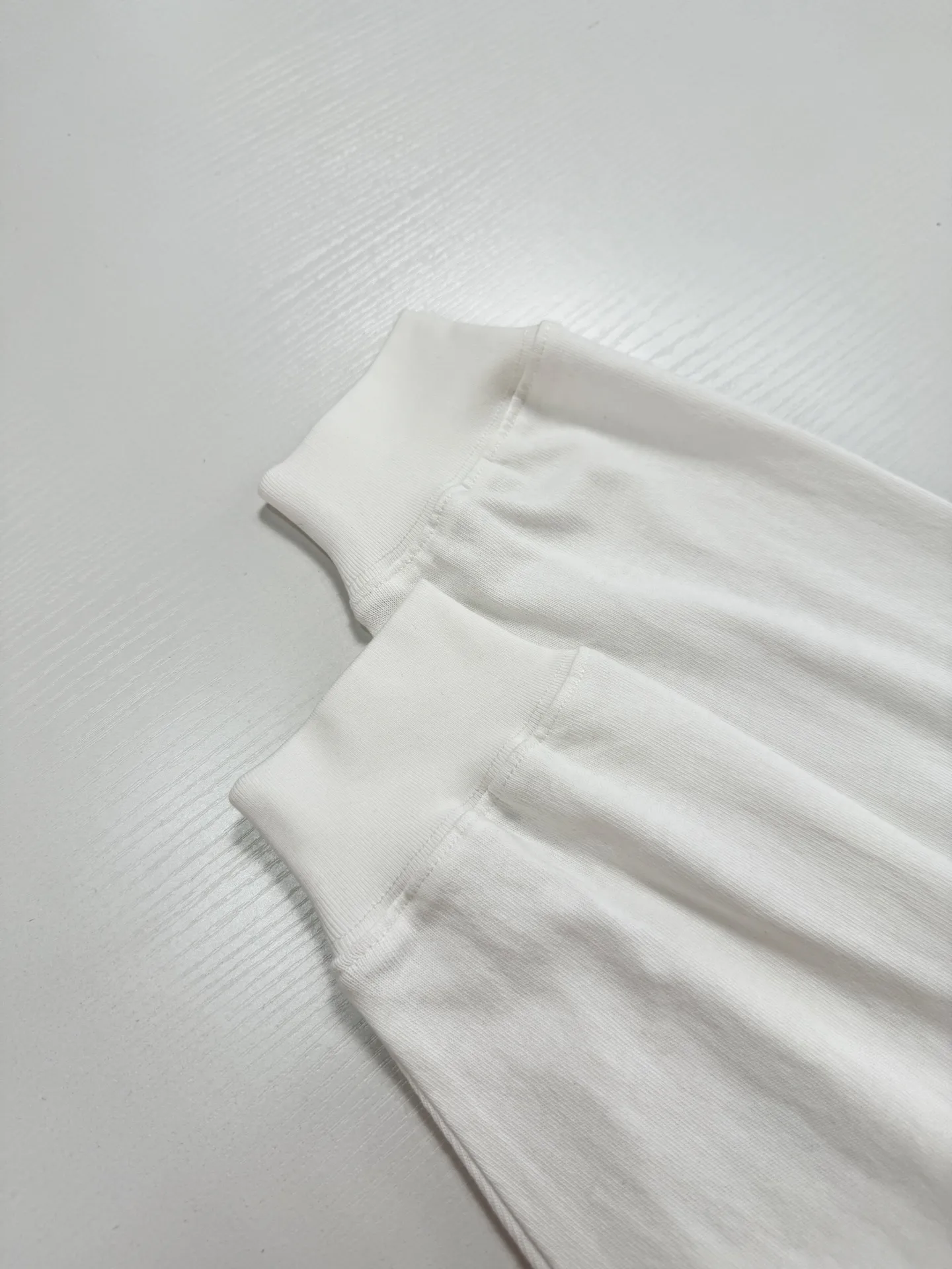 Logo-Patch Long-Sleeve Cotton Polo Shirt D22022051 — view 7