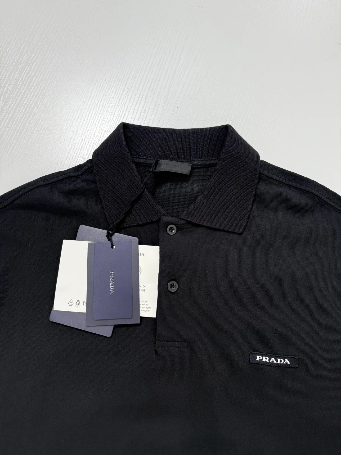 Logo-Patch Long-Sleeved Cotton Polo Shirt D22022052 — view 4