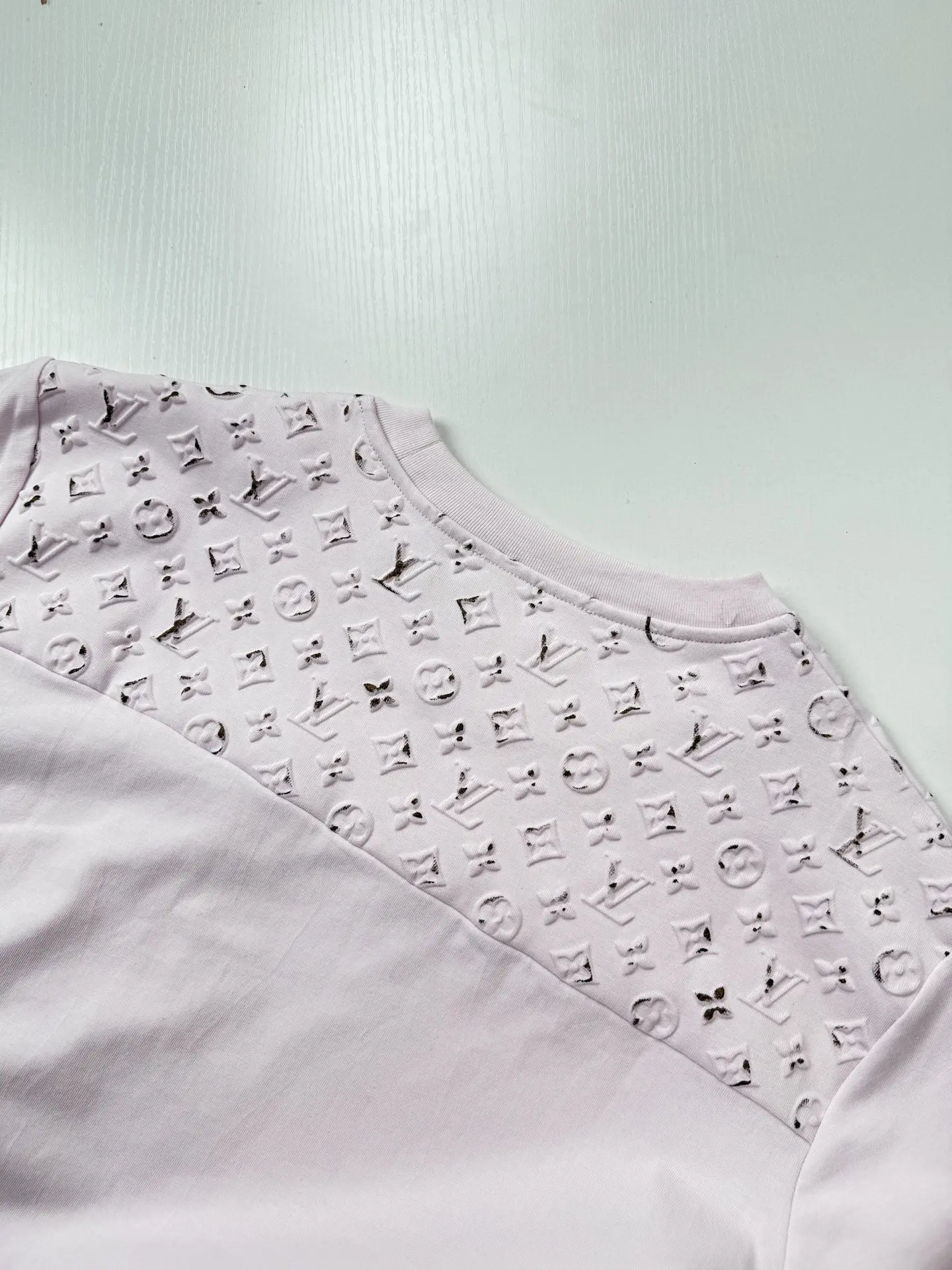 Monogram Embossed Pocket T-Shirt D22524743 — view 6