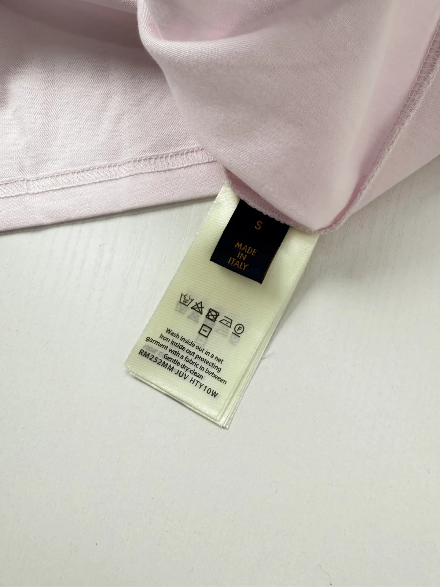 Monogram Embossed Pocket T-Shirt D22524743 — view 10