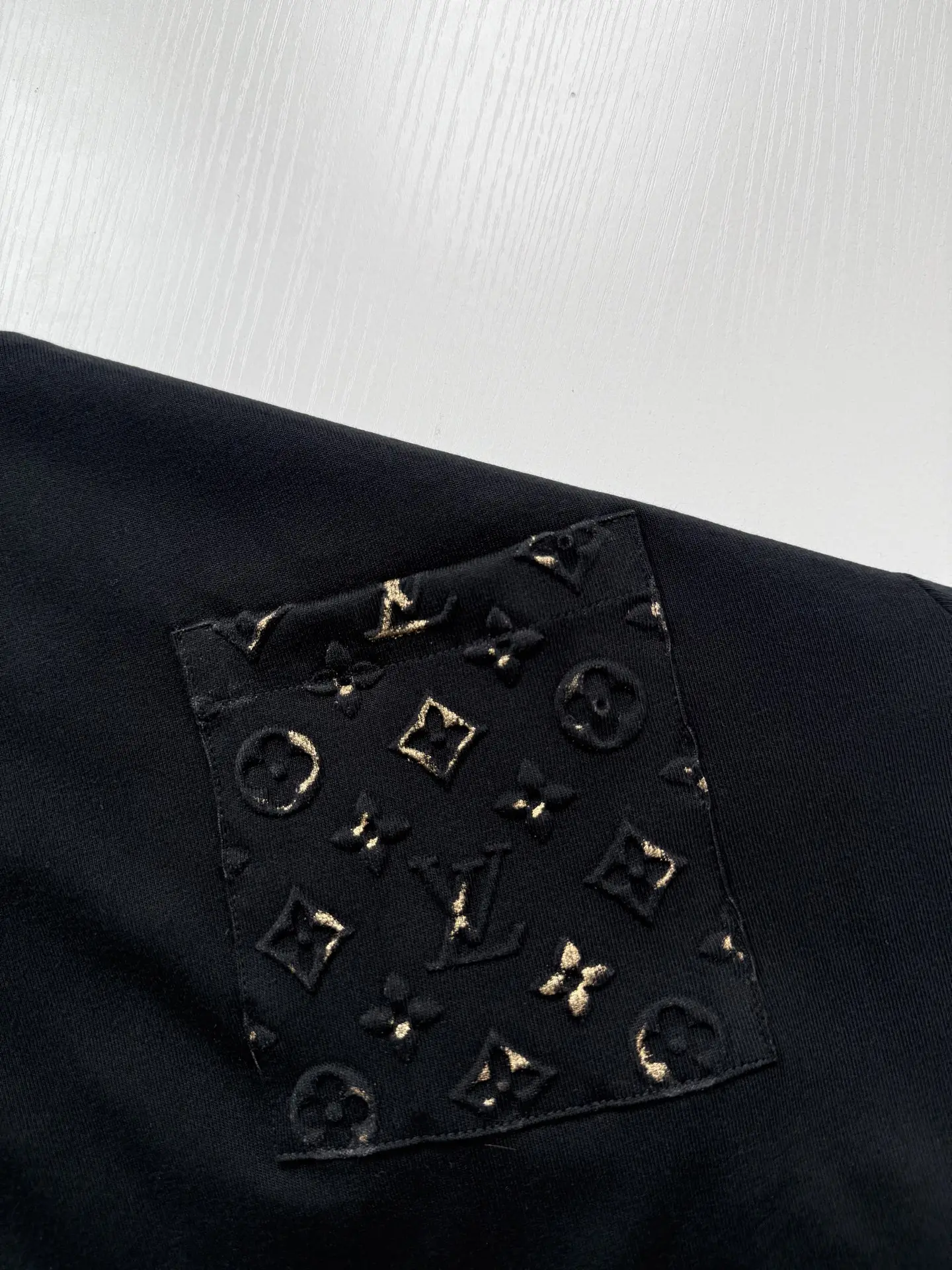 Monogram Embossed Pocket T-Shirt D22524744 — view 7