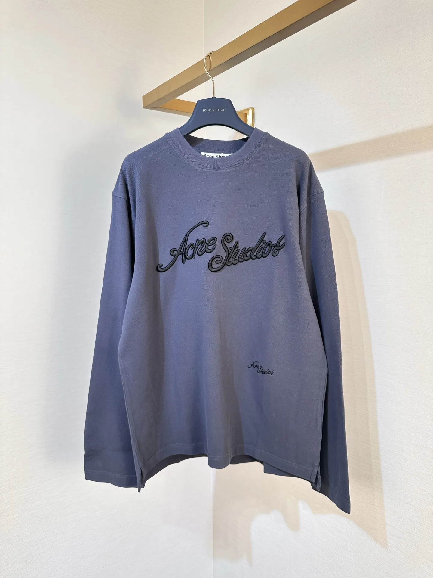 Logo-Embroidered Drop-Shoulder Long-Sleeve T-Shirt D22520401
