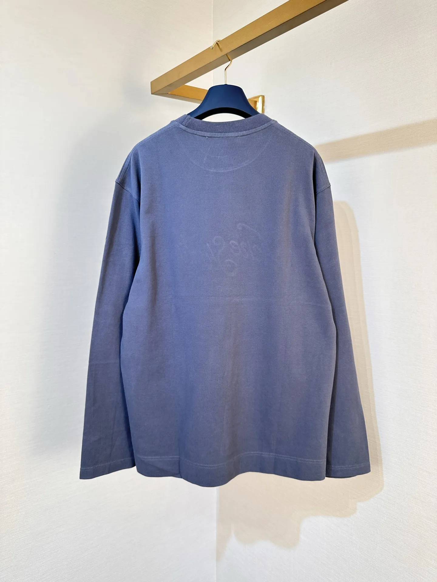 Logo-Embroidered Long-Sleeve T-Shirt D22520402 — view 2