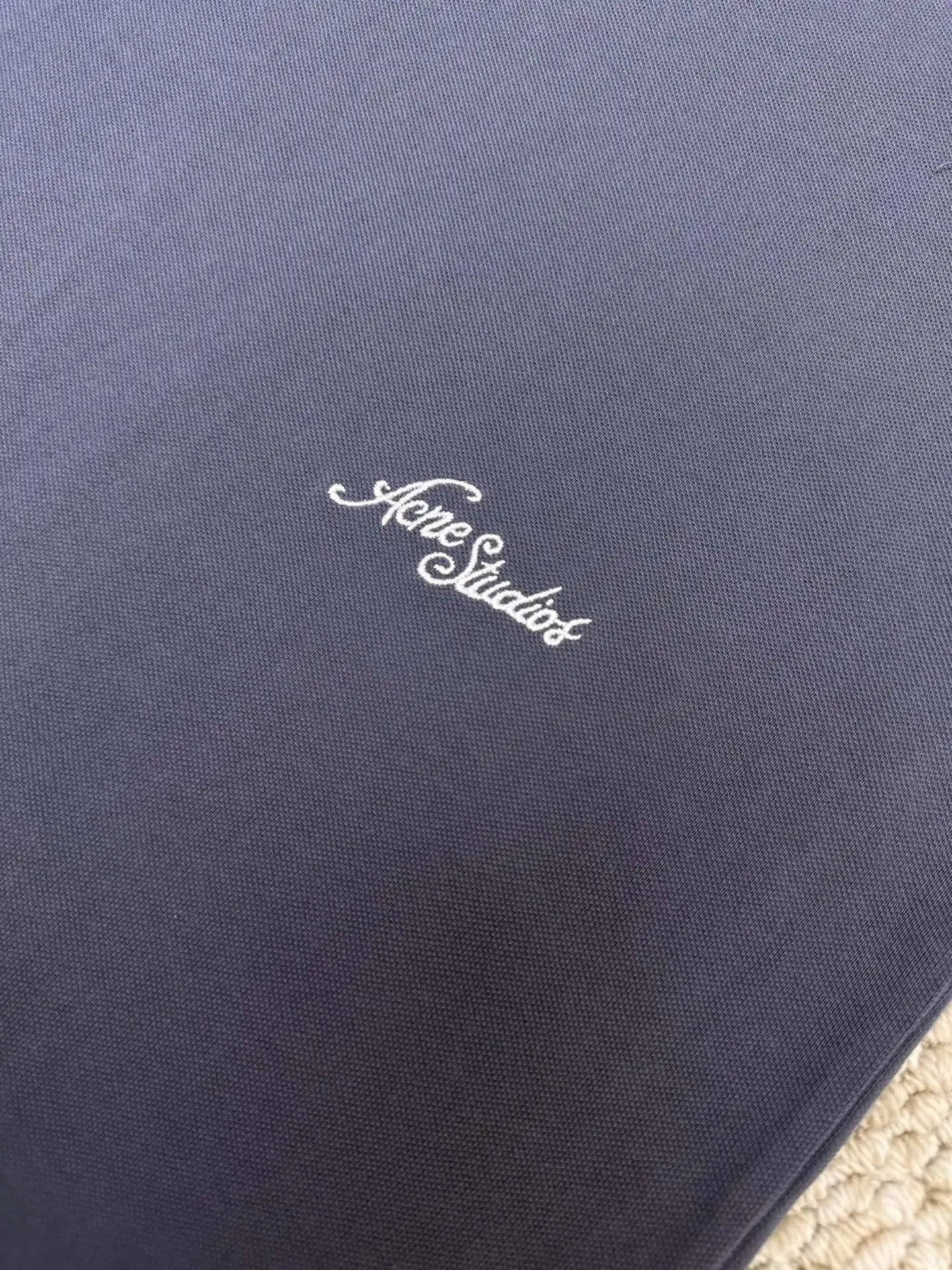 Logo-Embroidered Long-Sleeve T-Shirt D22520402 — view 6