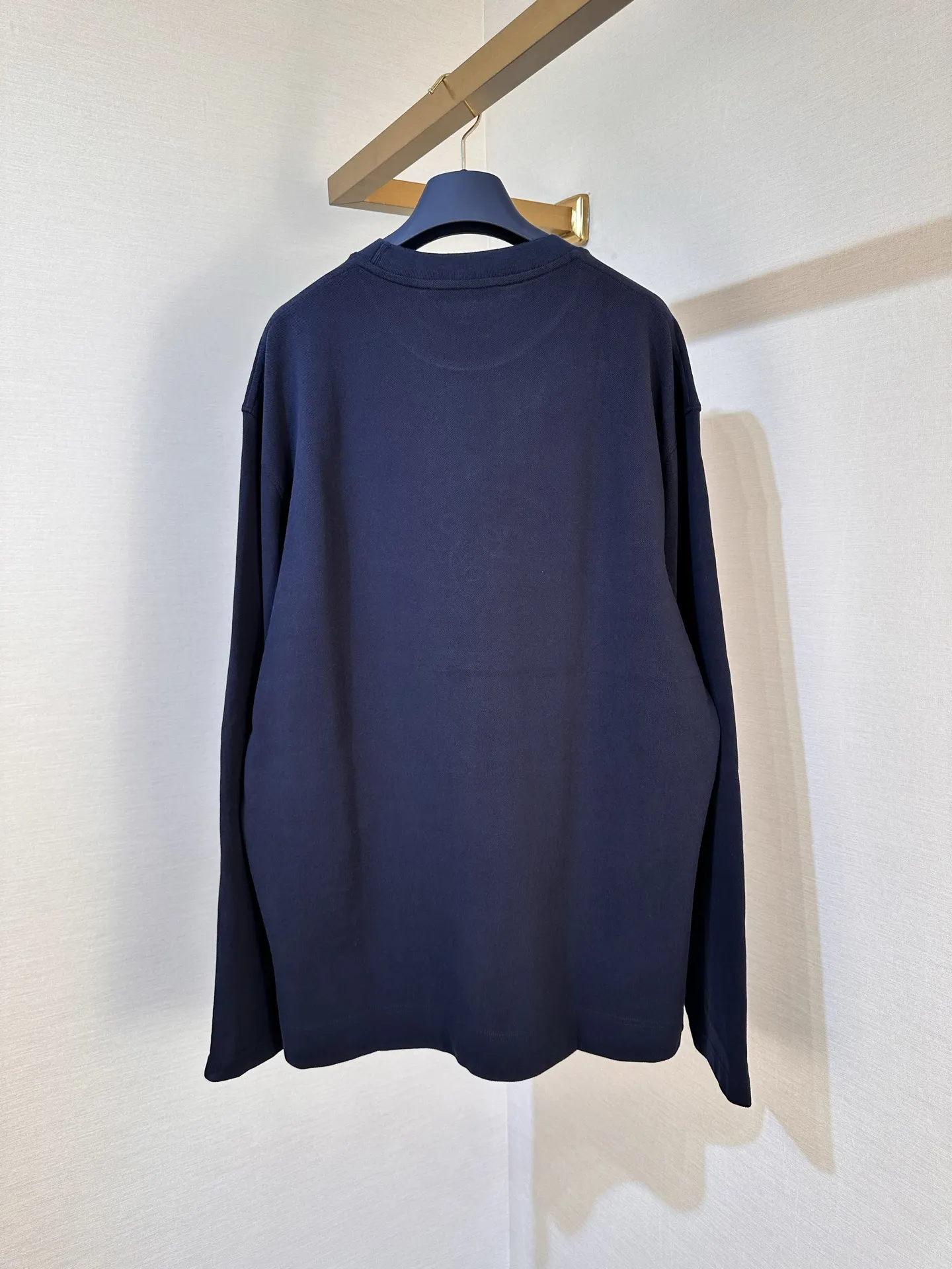Logo Embroidered Long-Sleeve T-Shirt D22520400 — view 2