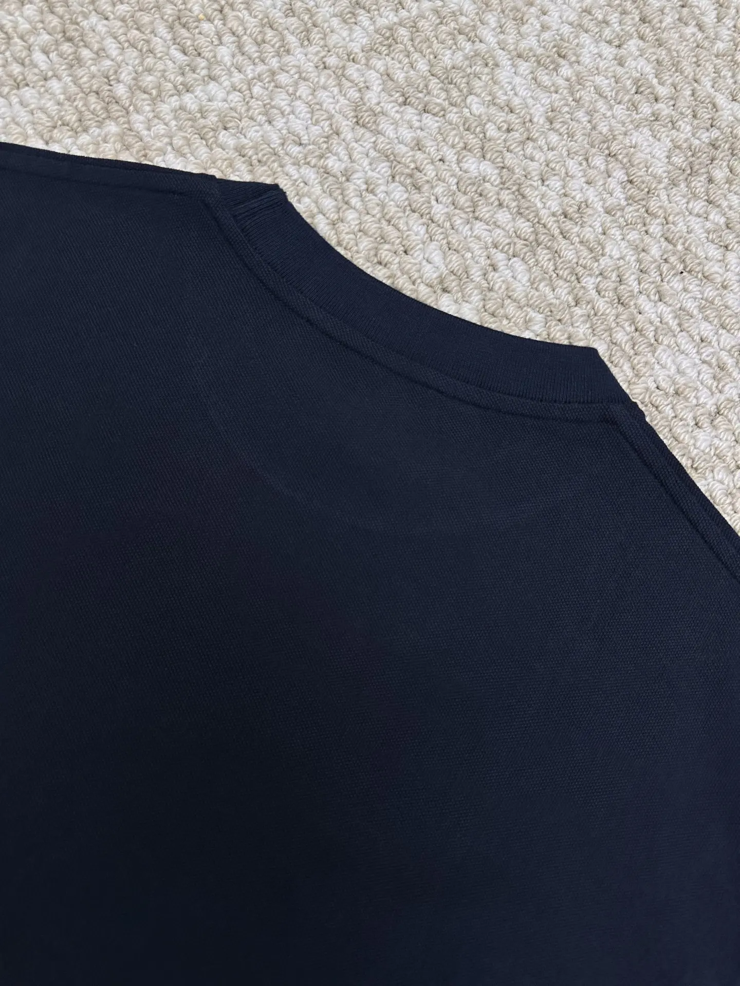Logo Embroidered Long-Sleeve T-Shirt D22520400 — view 8