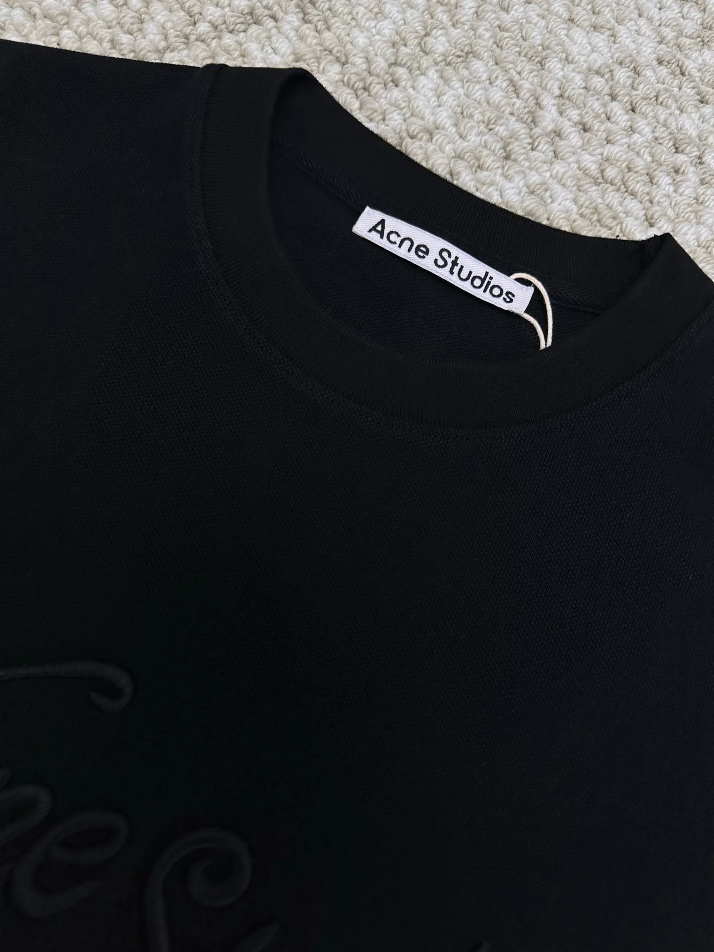 Logo-Embroidered Drop-Shoulder Long-Sleeved T-Shirt D22520399 — view 3