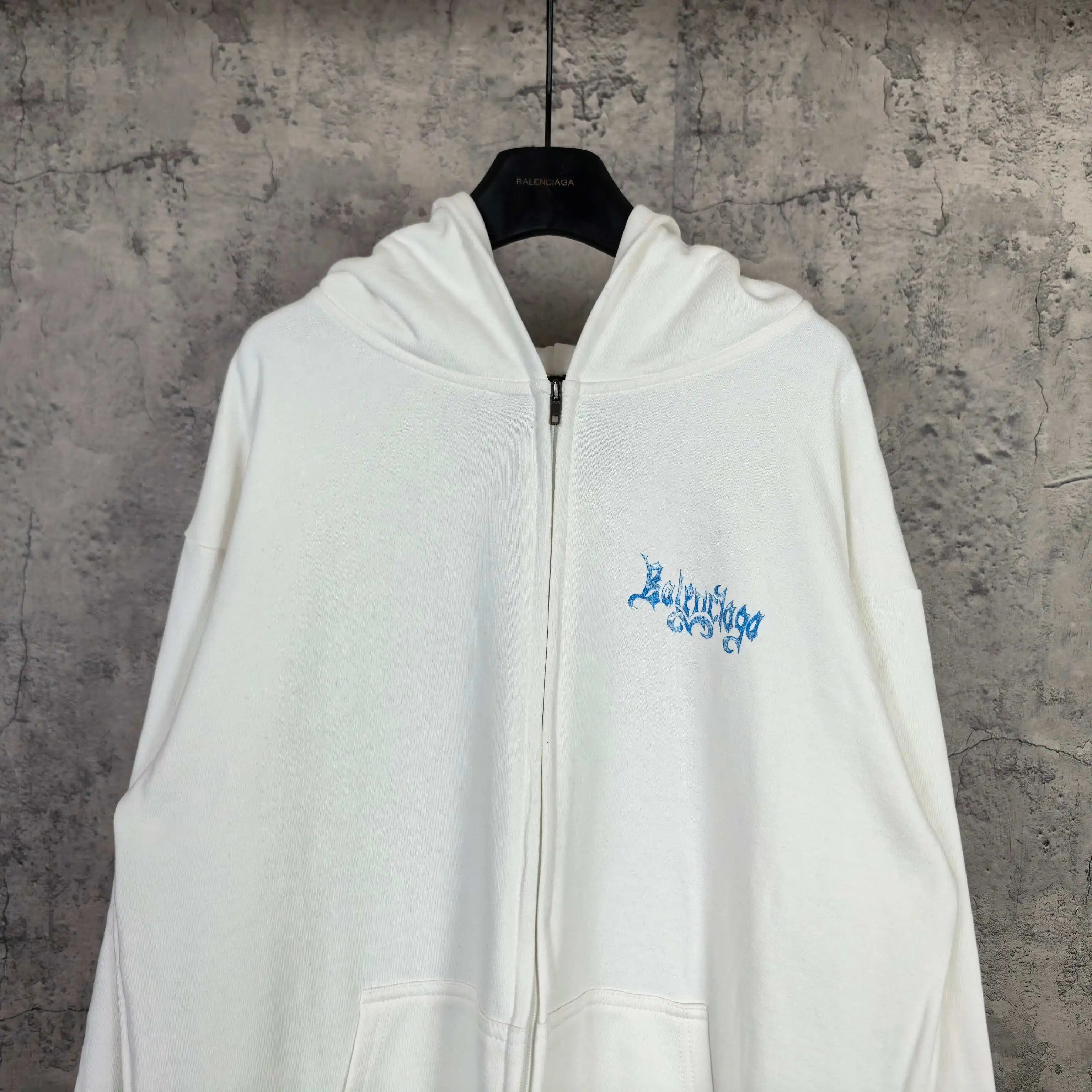 Sketchy Logo Flame Print Zip-Up Hoodie D22524473 — view 3