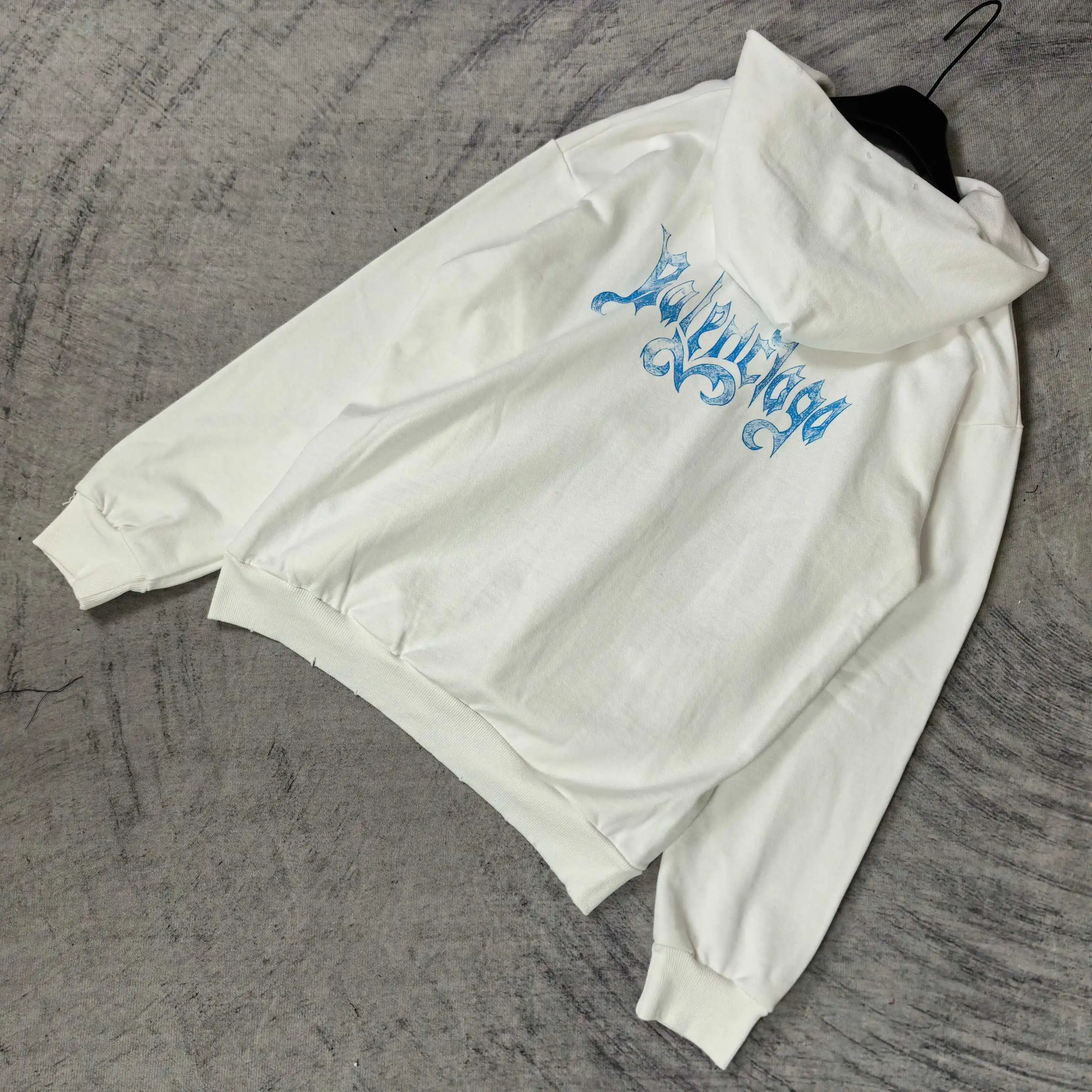 Sketchy Logo Flame Print Zip-Up Hoodie D22524473 — view 5