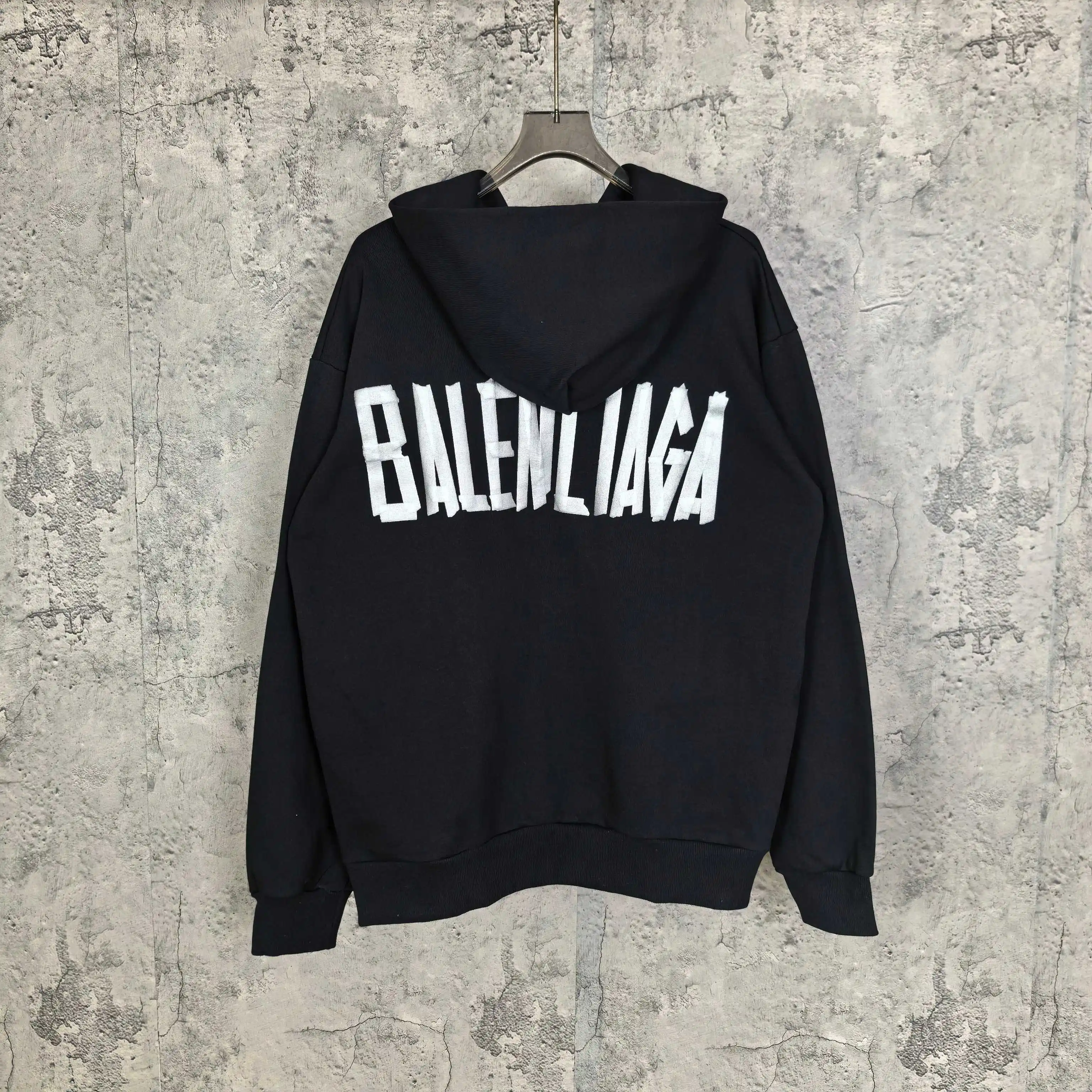 Tape Type Oversized Zip-Up Hoodie D22524500 — view 2