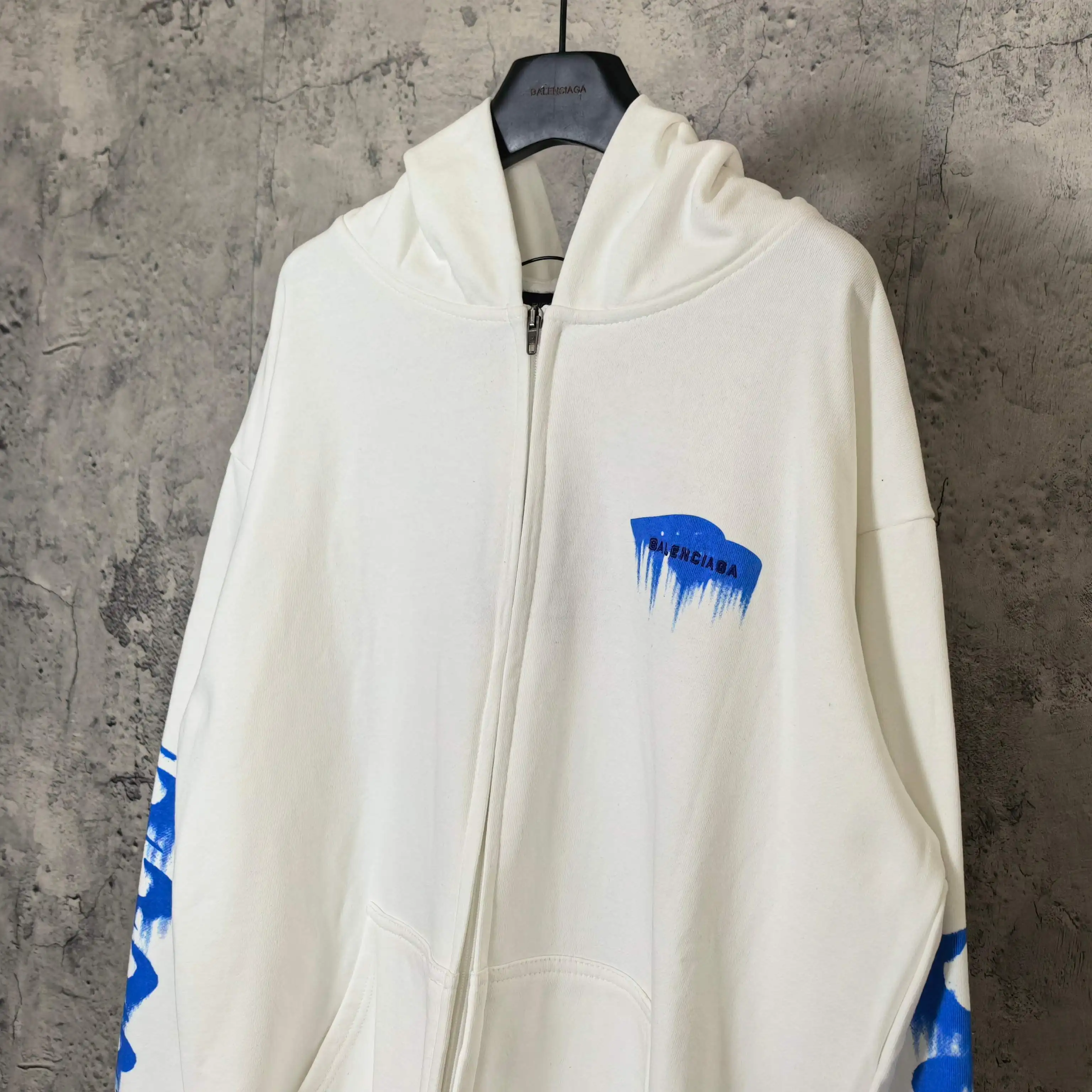 Wet Brush Logo Zip-Up Hoodie D22524481 — view 9