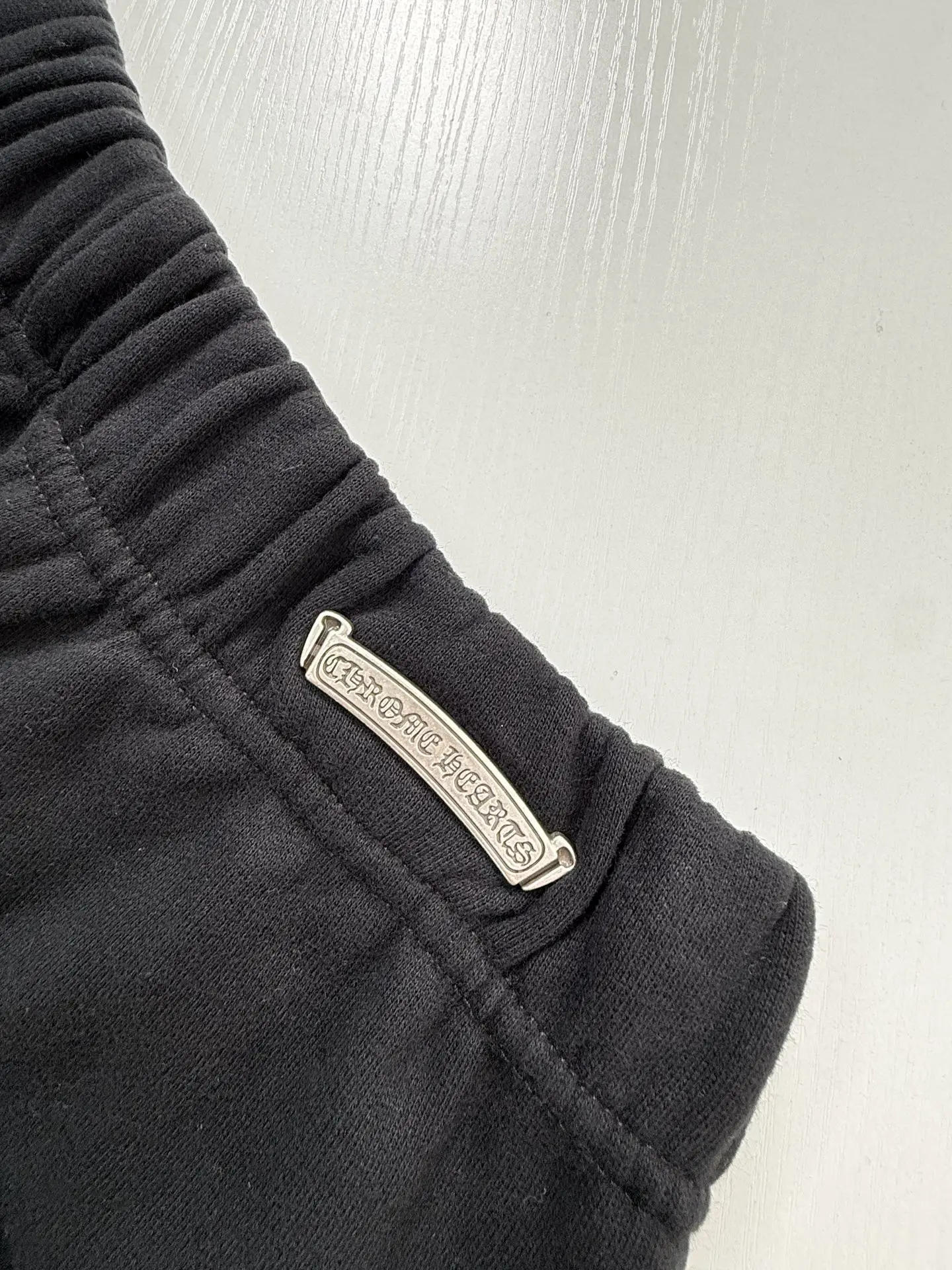 Gothic Script Embroidered Sweat Shorts D22521984 — view 9