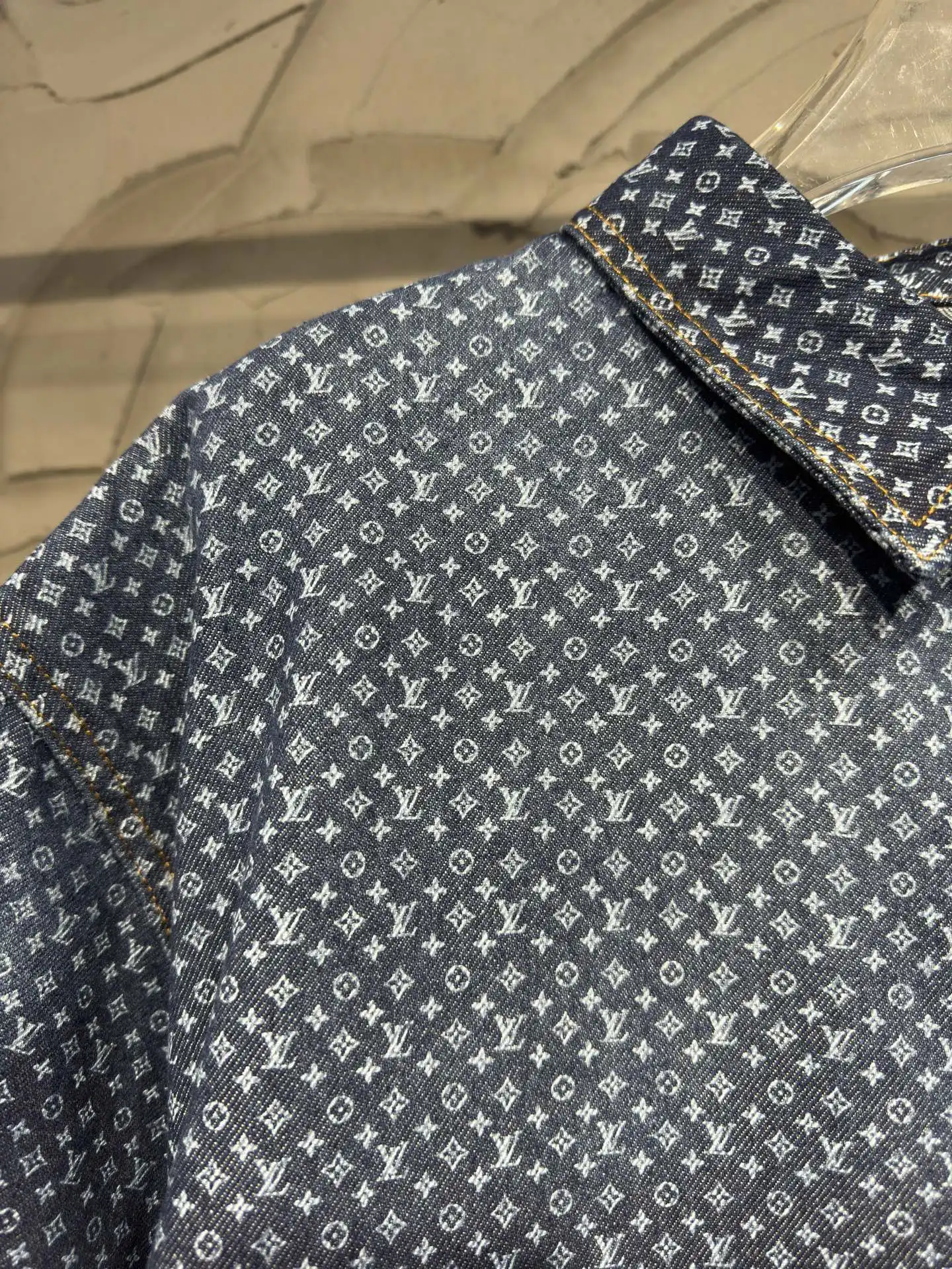 Monogram Print Short-Sleeve Denim Shirt D22524320 — view 3