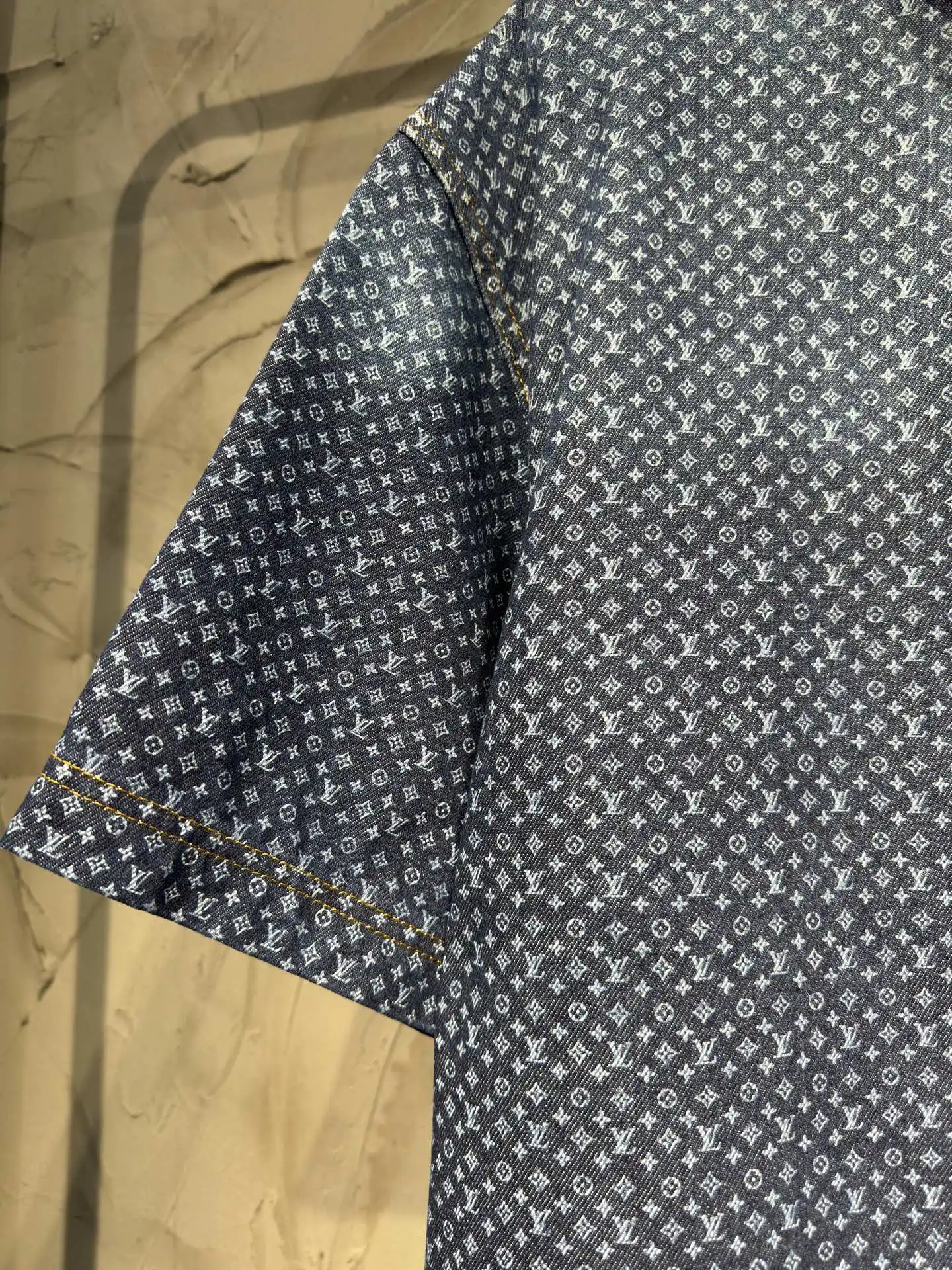 Monogram Print Short-Sleeve Denim Shirt D22524320 — view 5