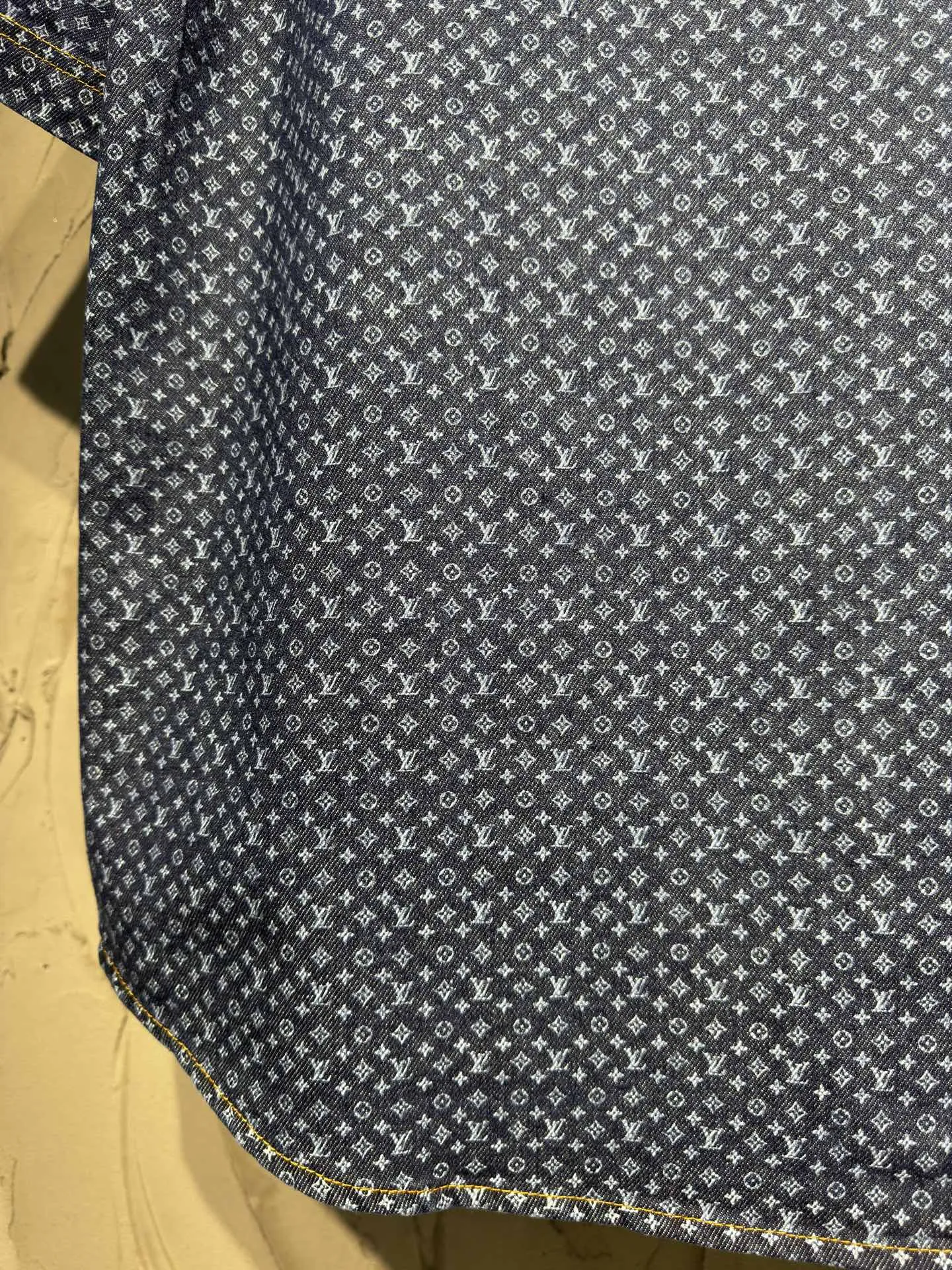 Monogram Print Short-Sleeve Denim Shirt D22524320 — view 21