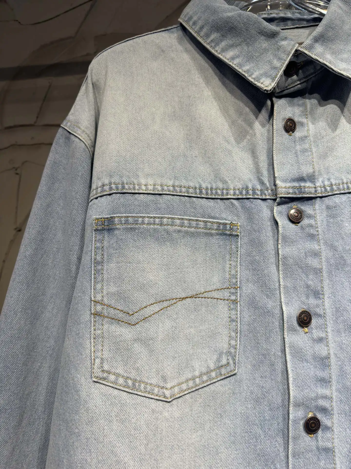 Oversized Washed Denim Shirt Jacket D23024321 — view 7