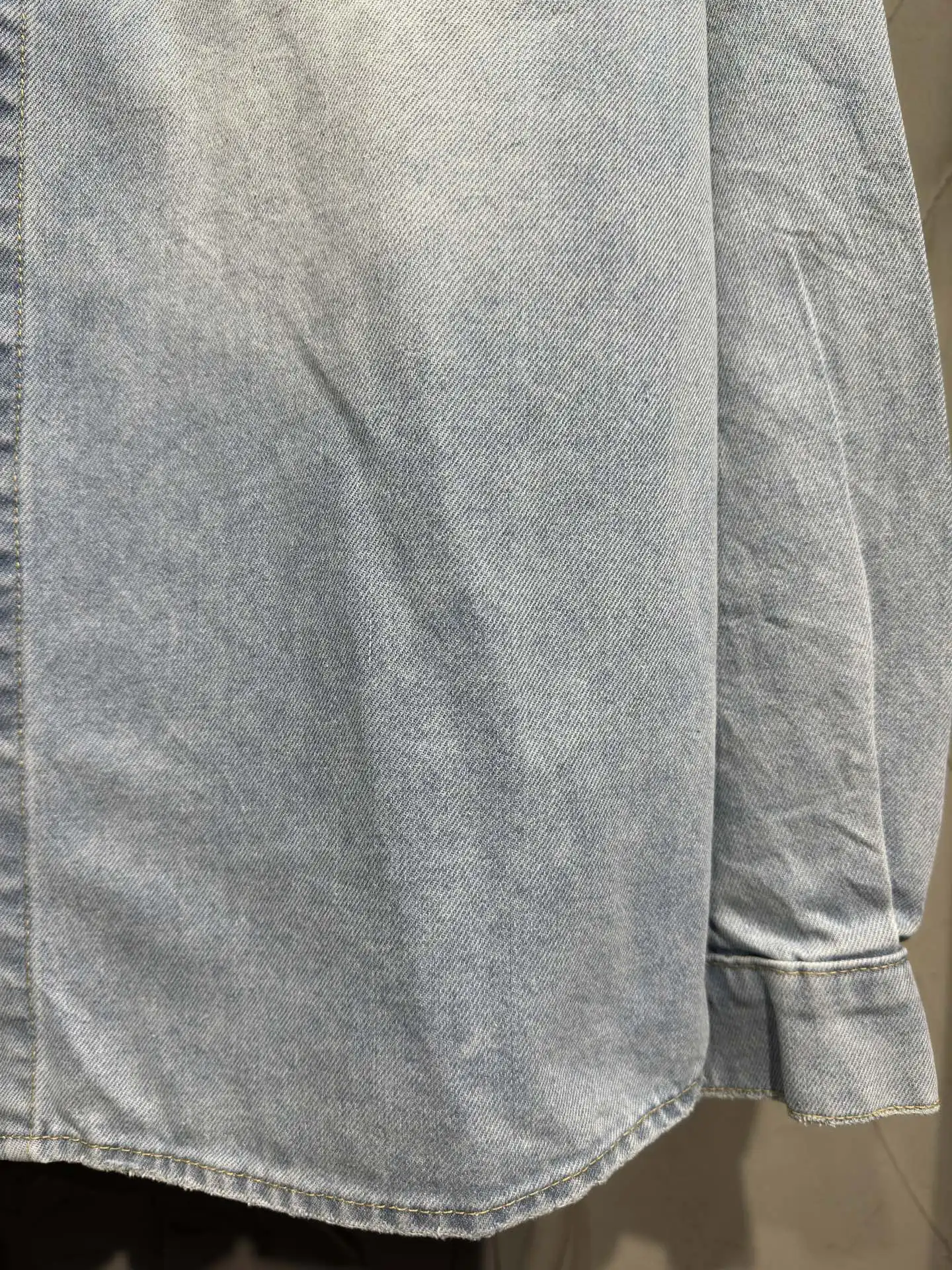 Oversized Washed Denim Shirt Jacket D23024321 — view 9