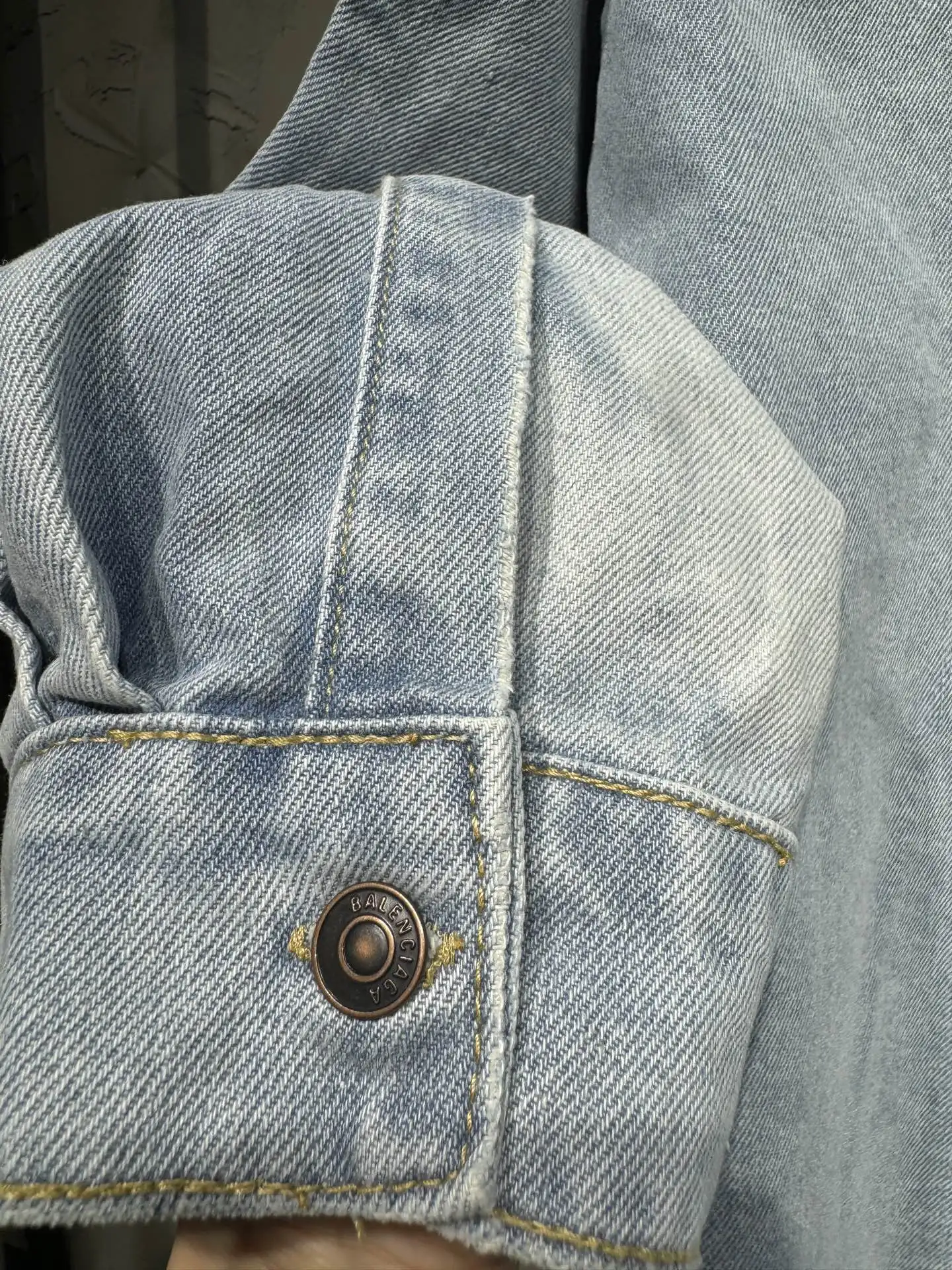 Oversized Washed Denim Shirt Jacket D23024321 — view 22