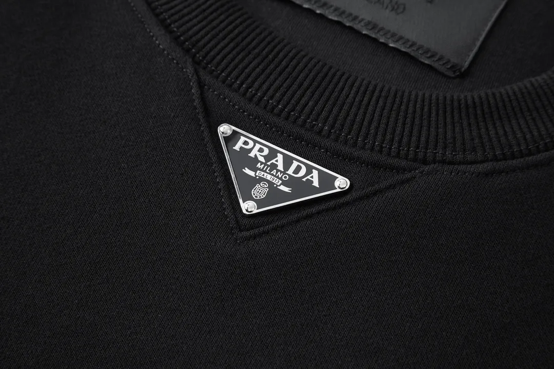 Enamelled Triangle Logo Pima Cotton Sweatshirt D23022491 — view 5
