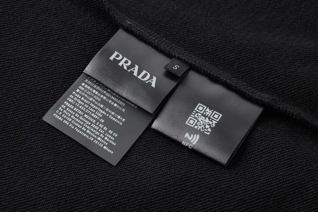 Enamelled Triangle Logo Pima Cotton Sweatshirt D23022491 — view 9