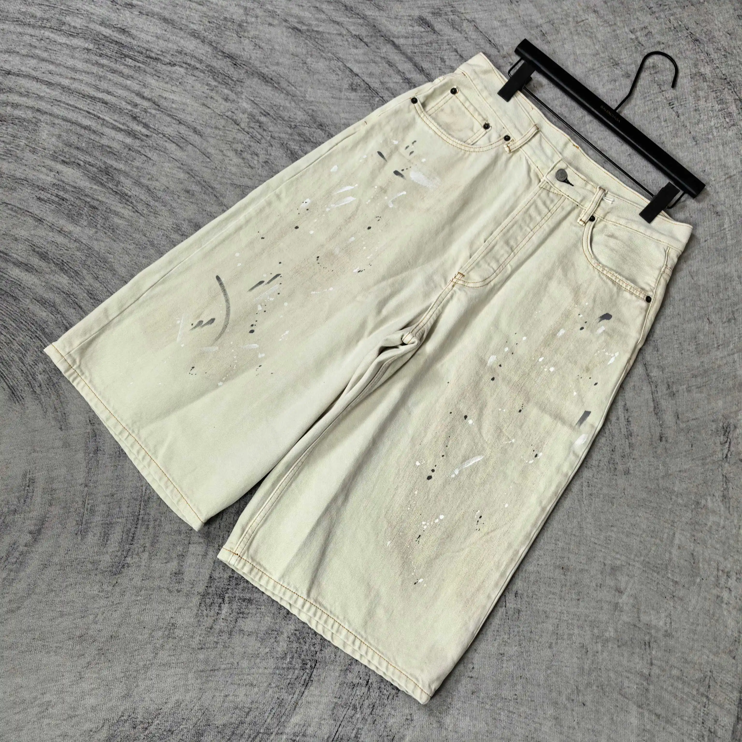 Paint-Splatter Denim Shorts D23524520 — view 4