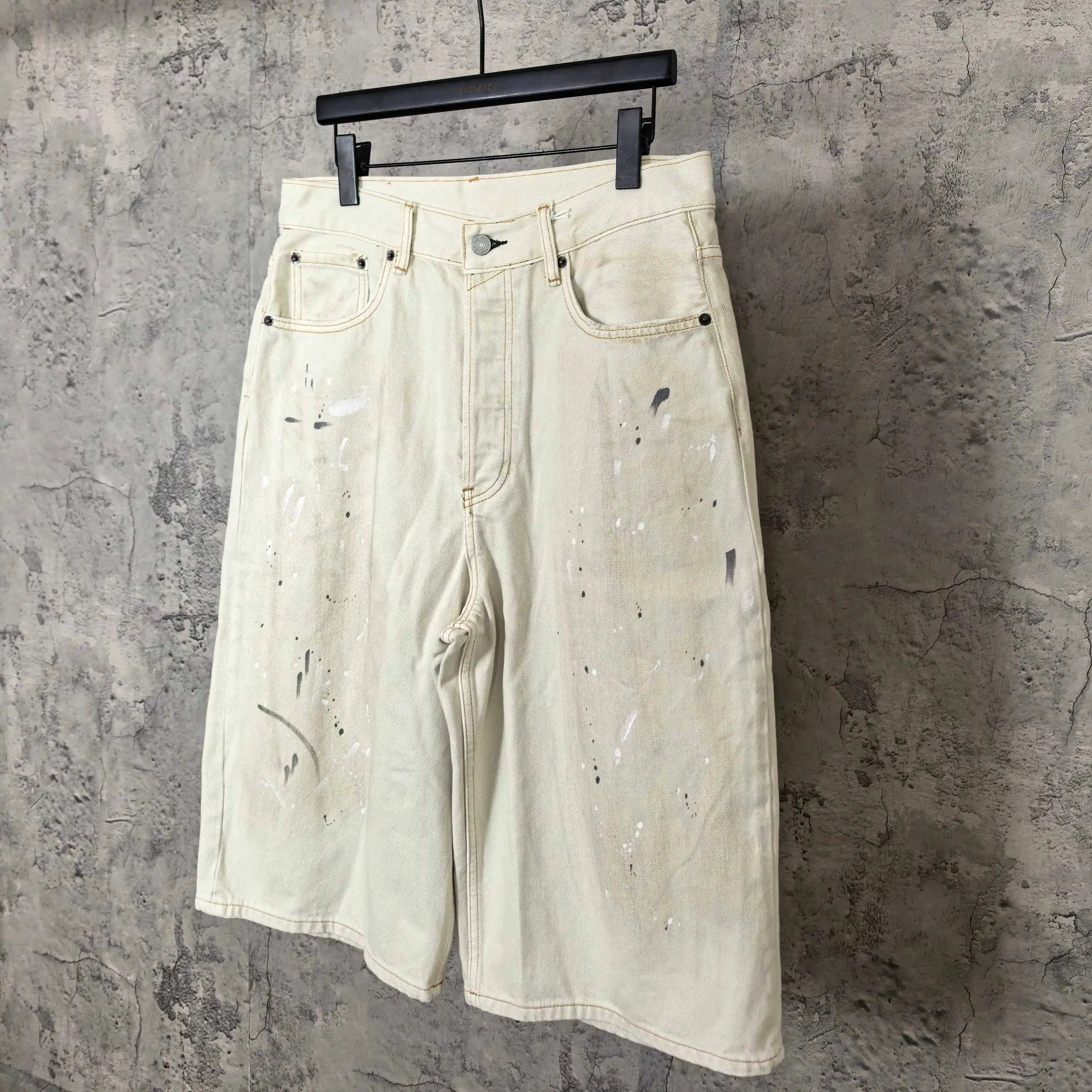 Paint-Splatter Denim Shorts D23524520 — view 9