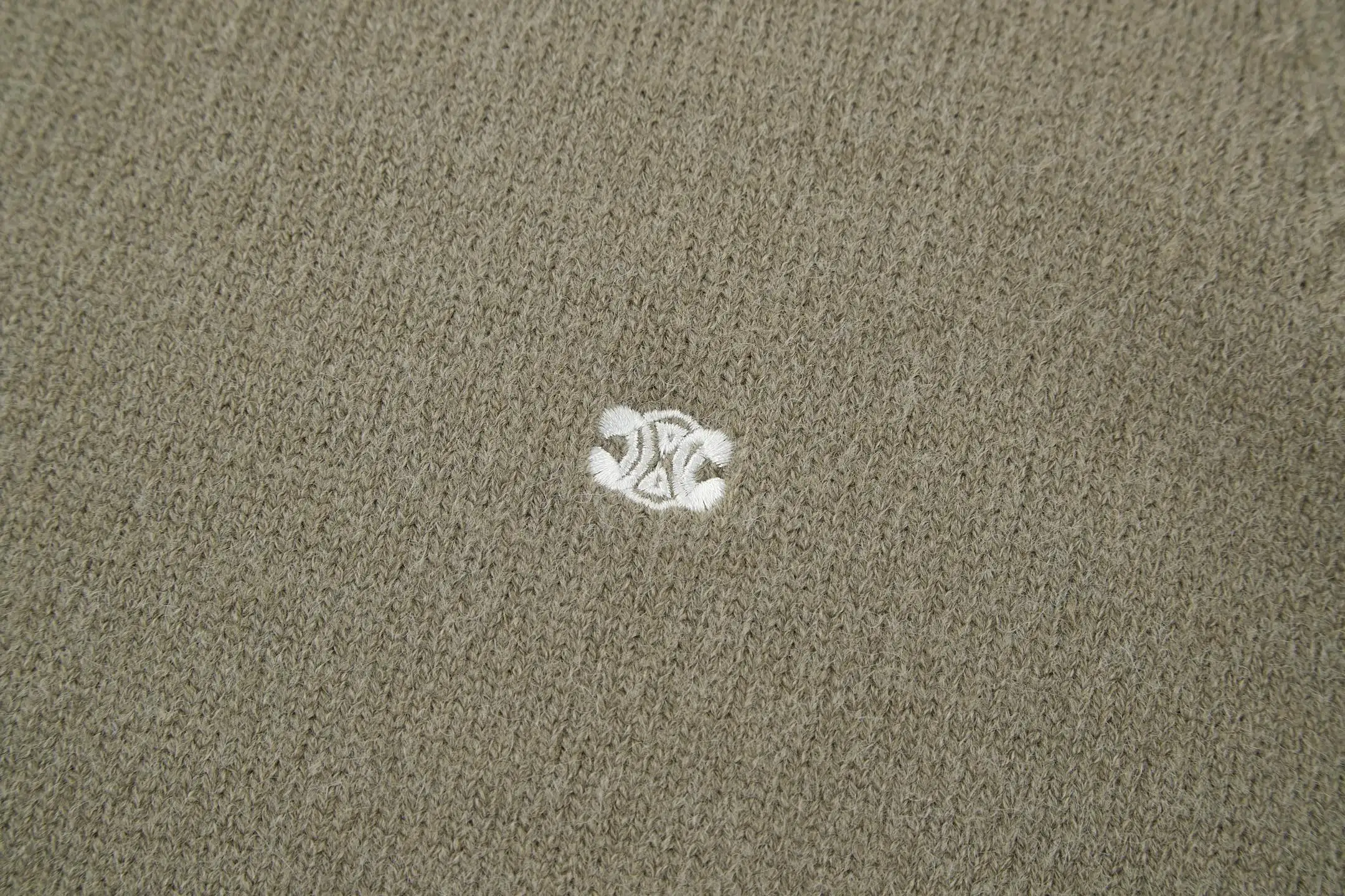 Triomphe Embroidered Wool-Cashmere Blend Sweater D23522475 — view 4