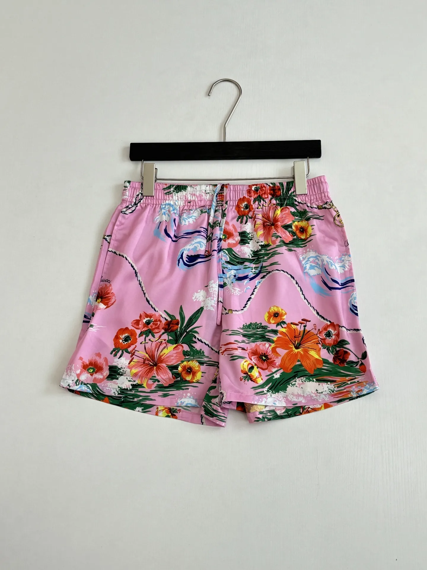 Floral and Wave Print Acetate Satin Shorts D23518601 — view 3