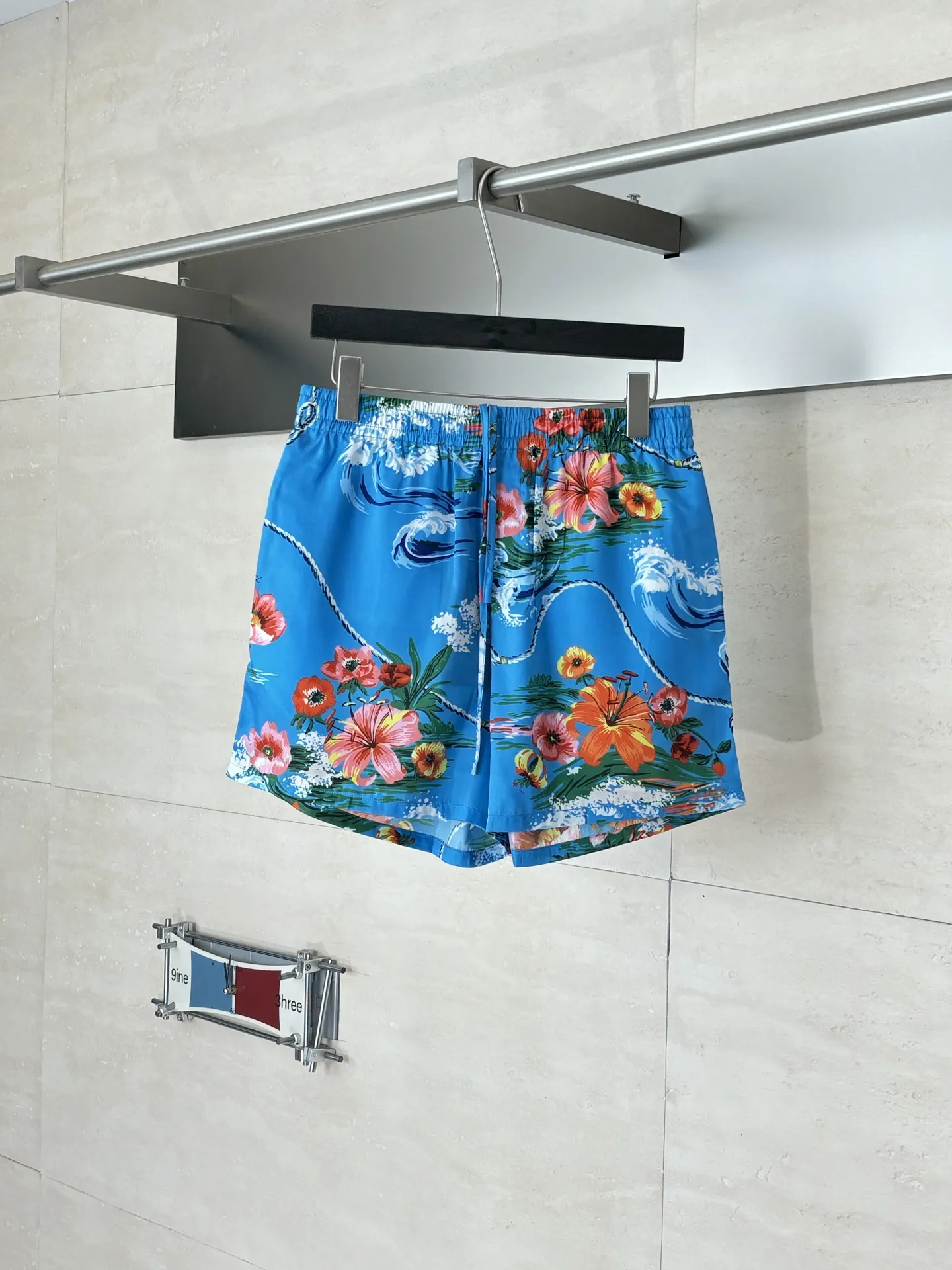 Floral and Wave Print Acetate Satin Shorts D23518599