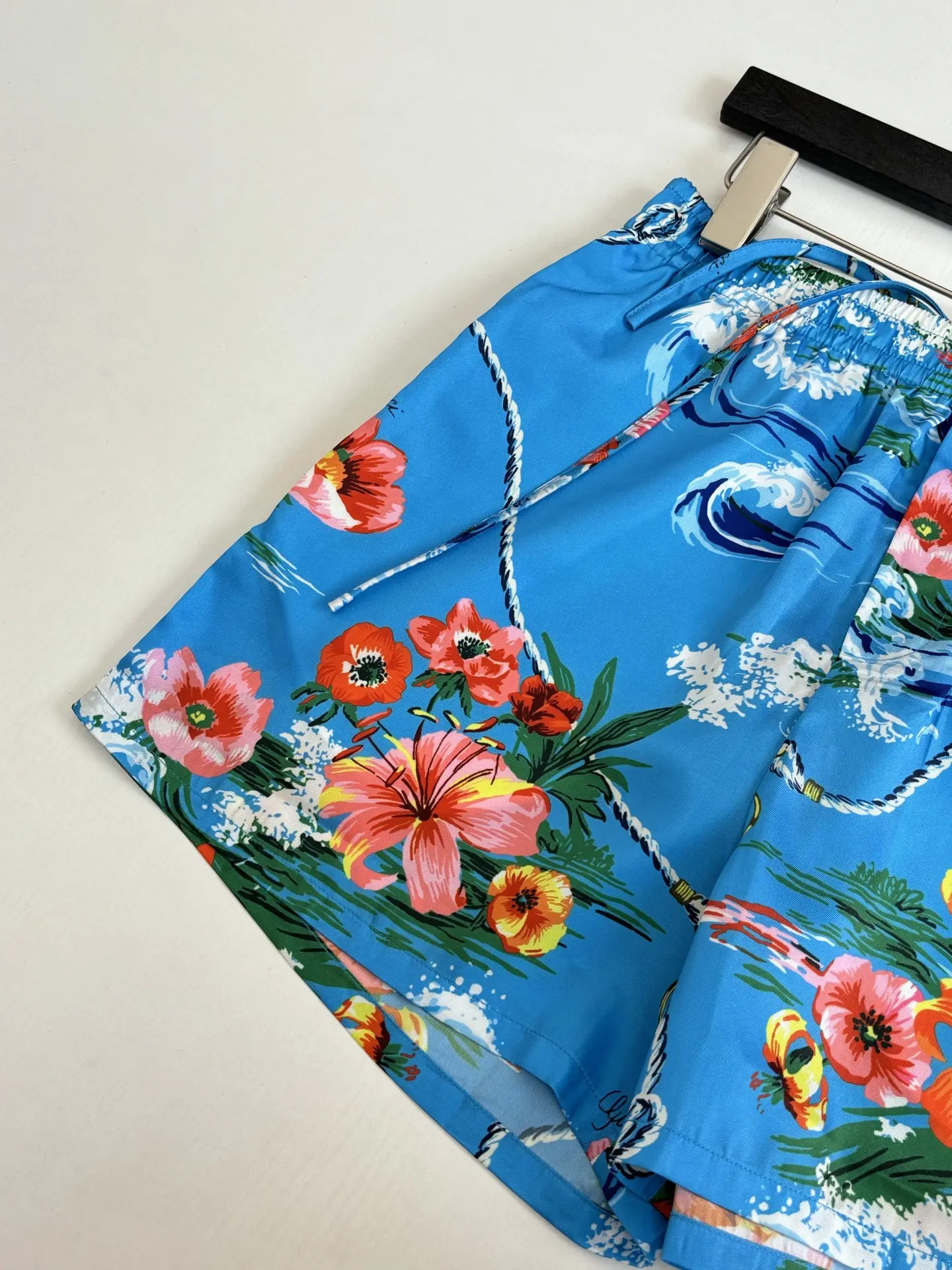 Floral and Wave Print Acetate Satin Shorts D23518599 — view 6