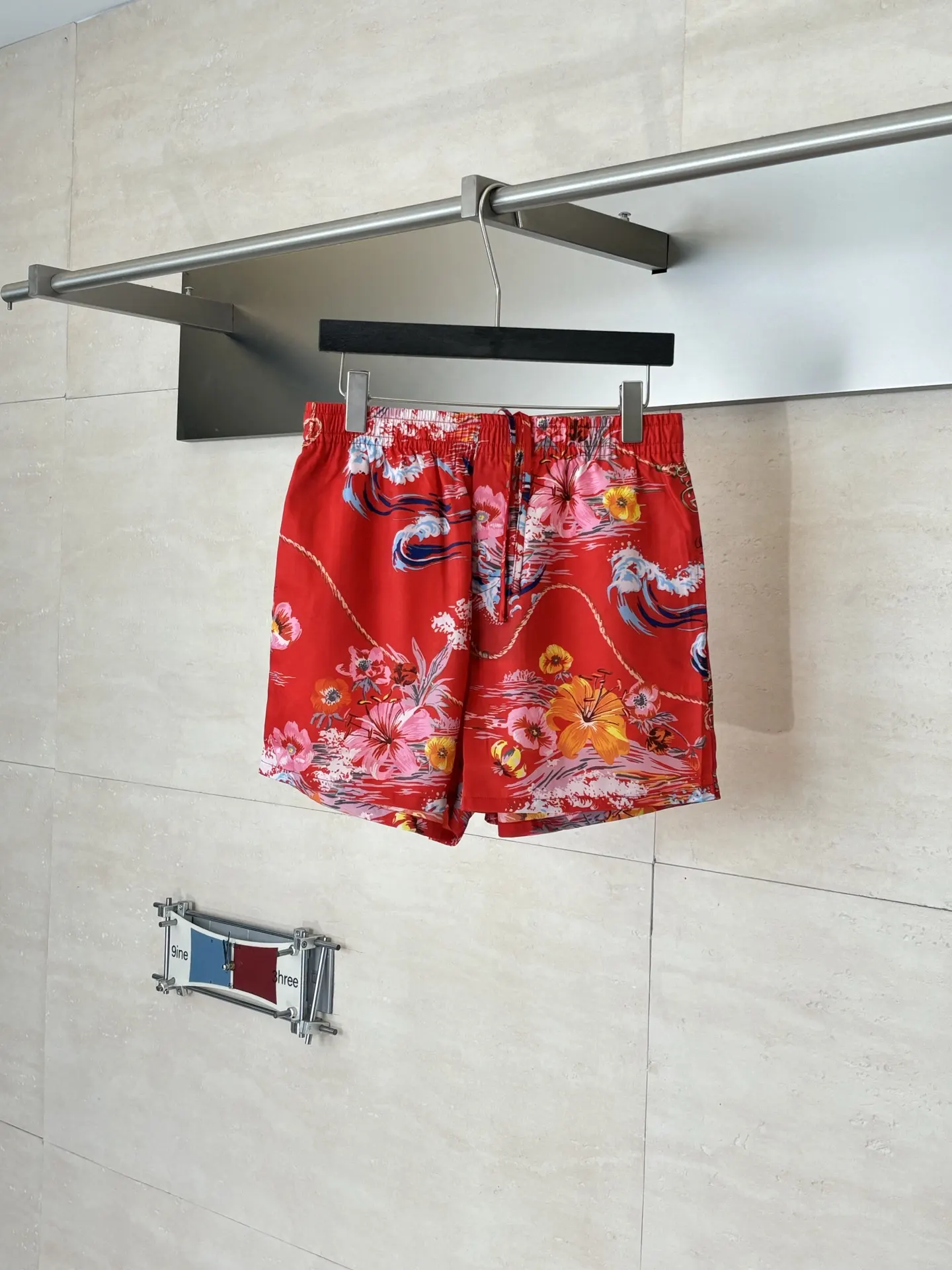 Floral and Wave Print Acetate Satin Shorts D23518597