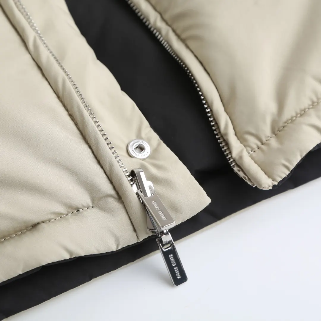 Reversible Logo-Embroidered Down Puffer Jacket D24021656 — view 13