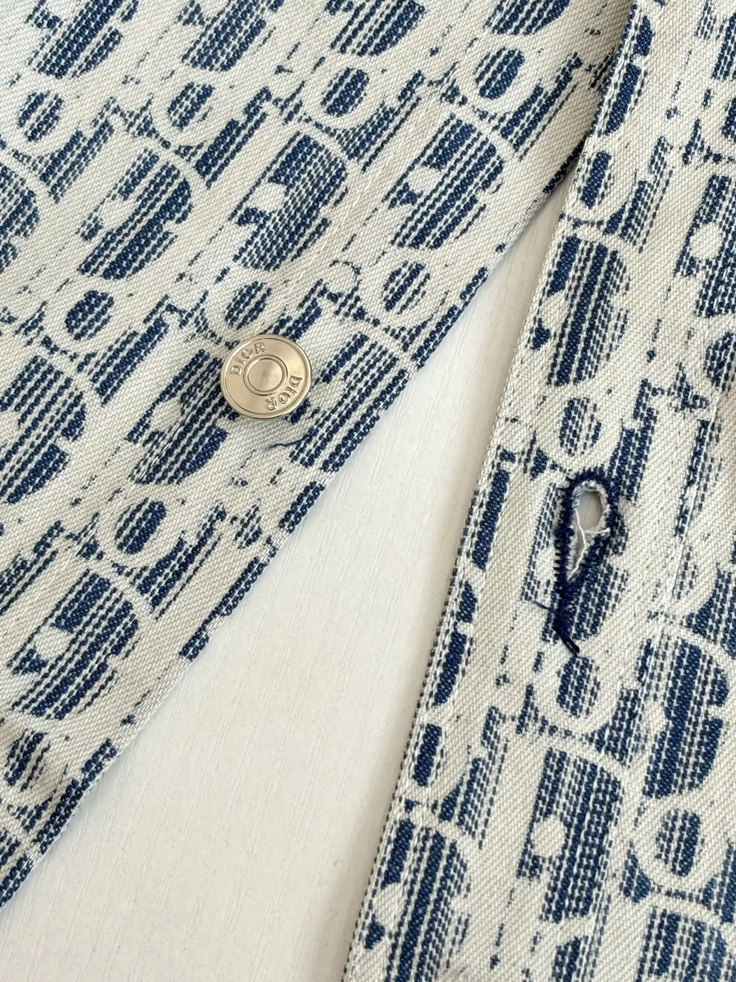 Oblique Print Short-Sleeve Shirt D24018631 — view 10