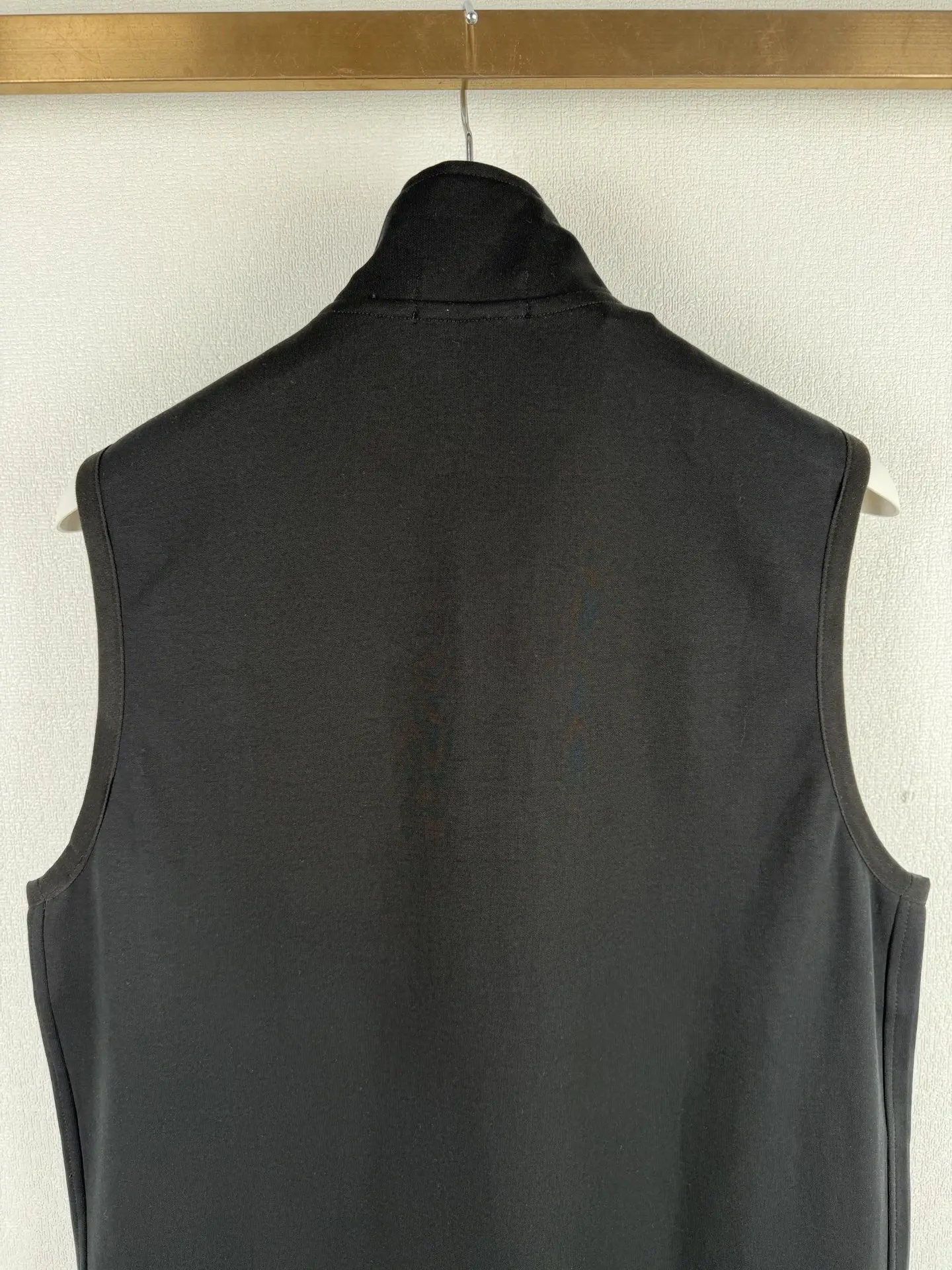 Logo Embroidery Reversible Gilet D24024927 — view 4