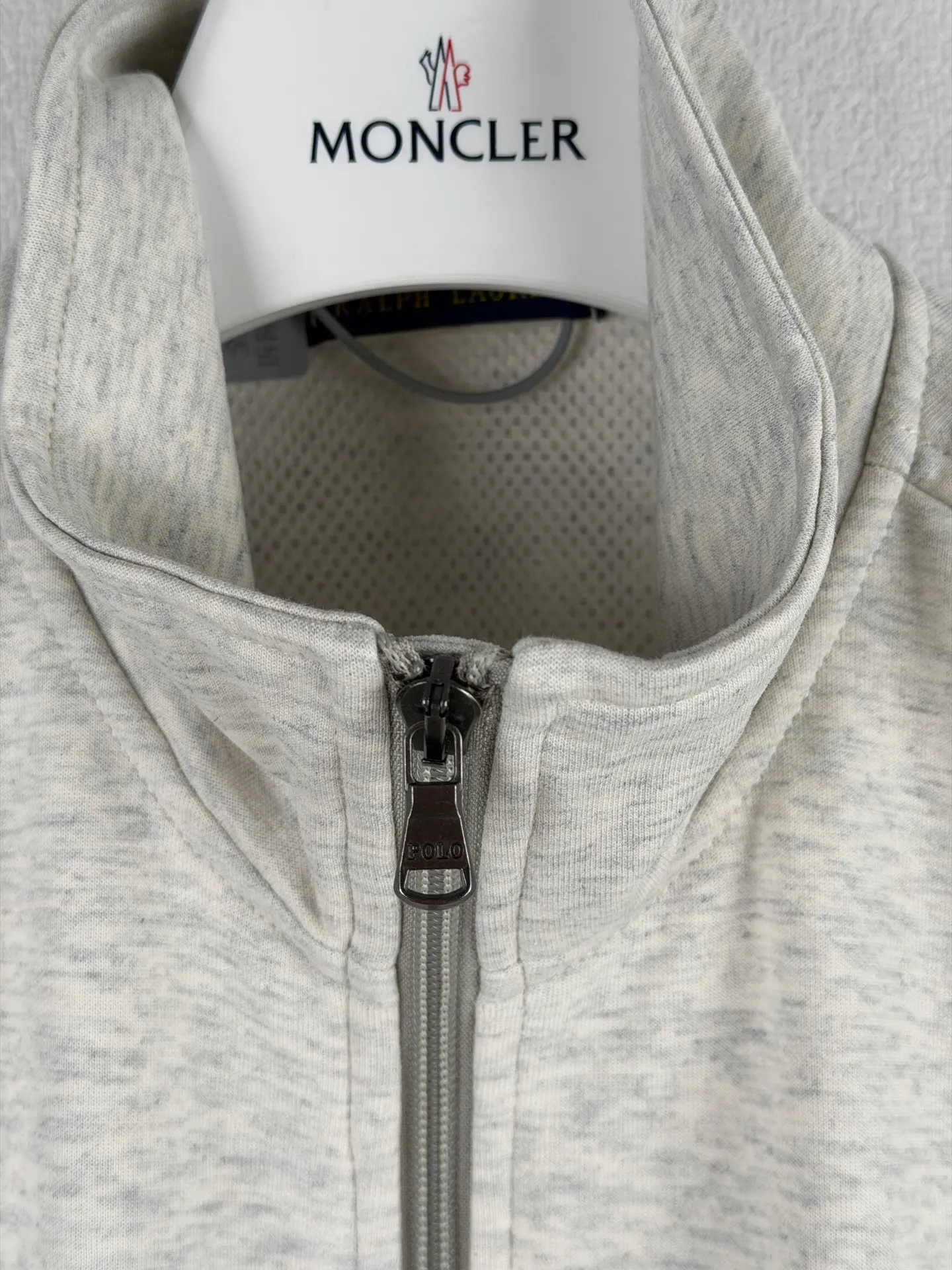 Logo-Embroidered Reversible Knit Gilet D24024928 — view 7