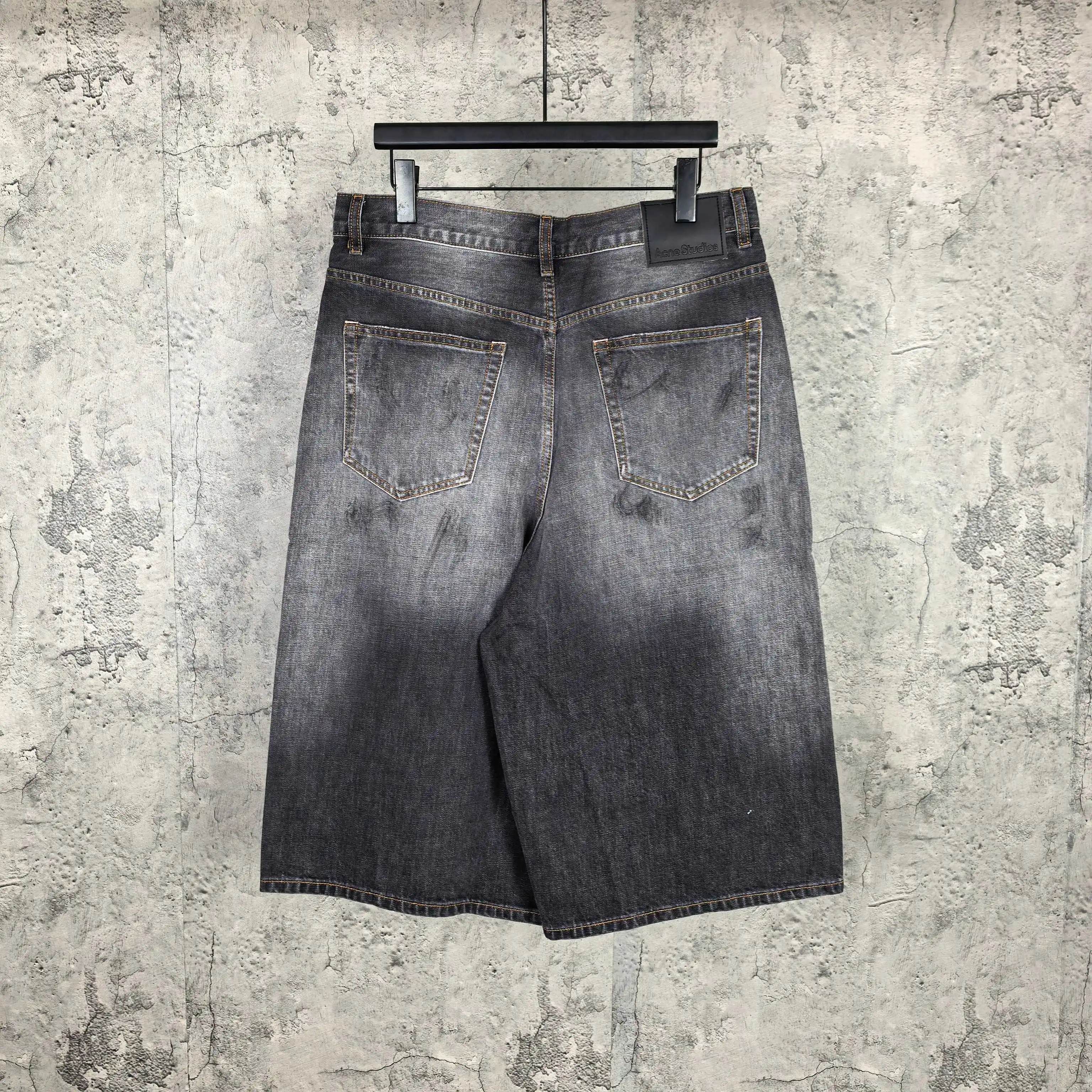 1981 Distressed Paint-Splatter Cropped Jeans D24524538 — view 2