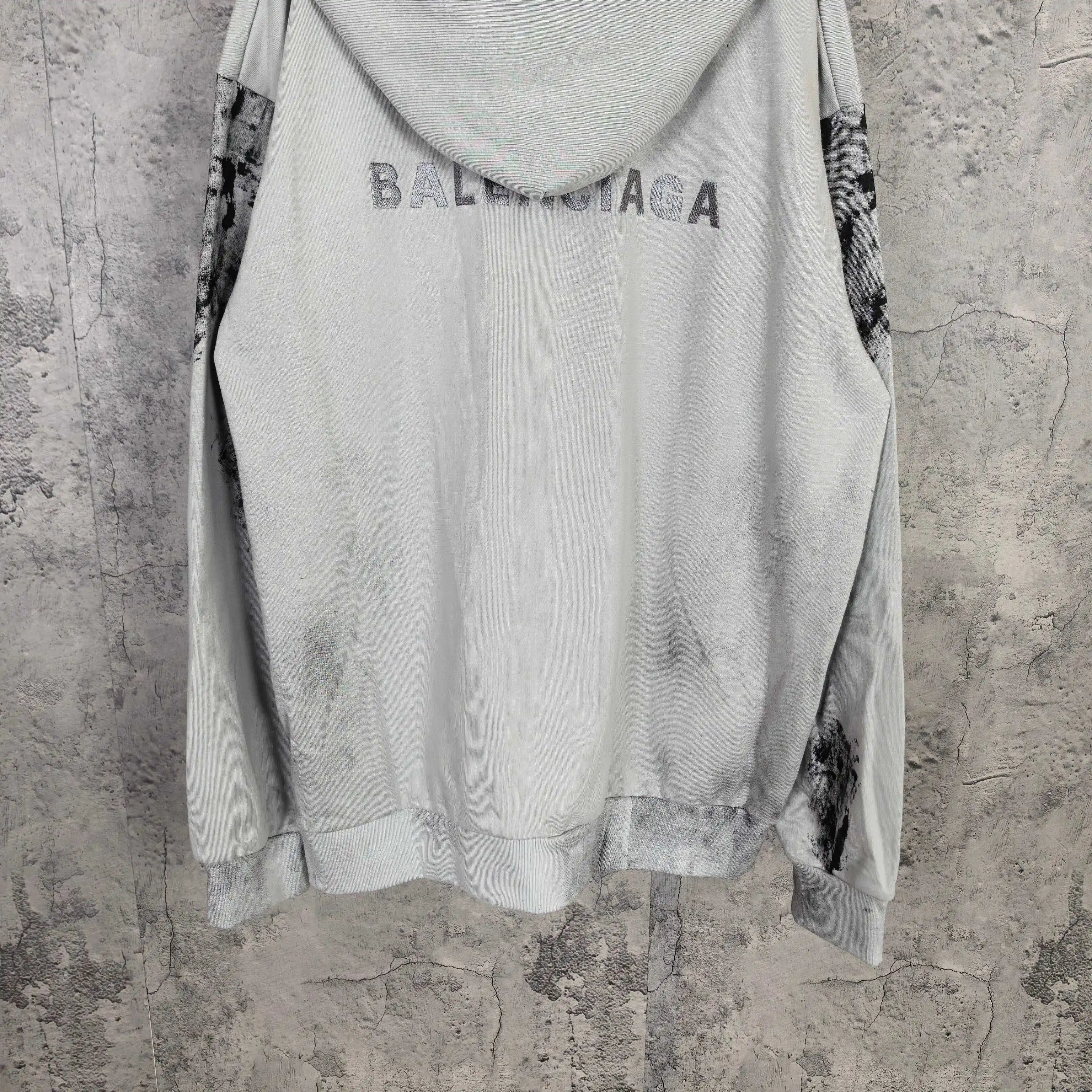 Medium Fit Graffiti Zip-Up Hoodie D24524517 — view 12